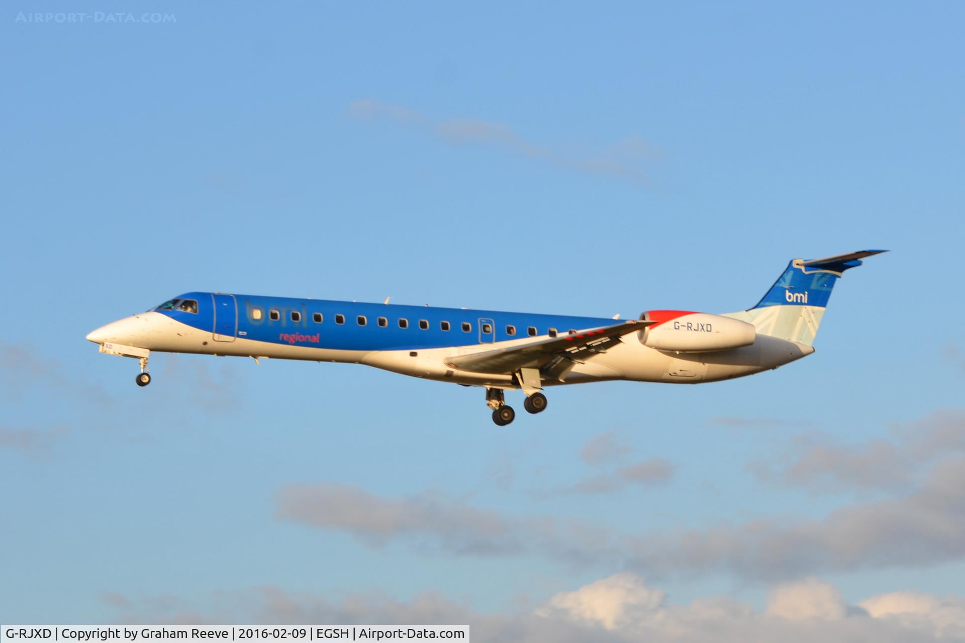 G-RJXD, 2000 Embraer EMB-145EP (ERJ-145EP) C/N 145207, Landing at Norwich.