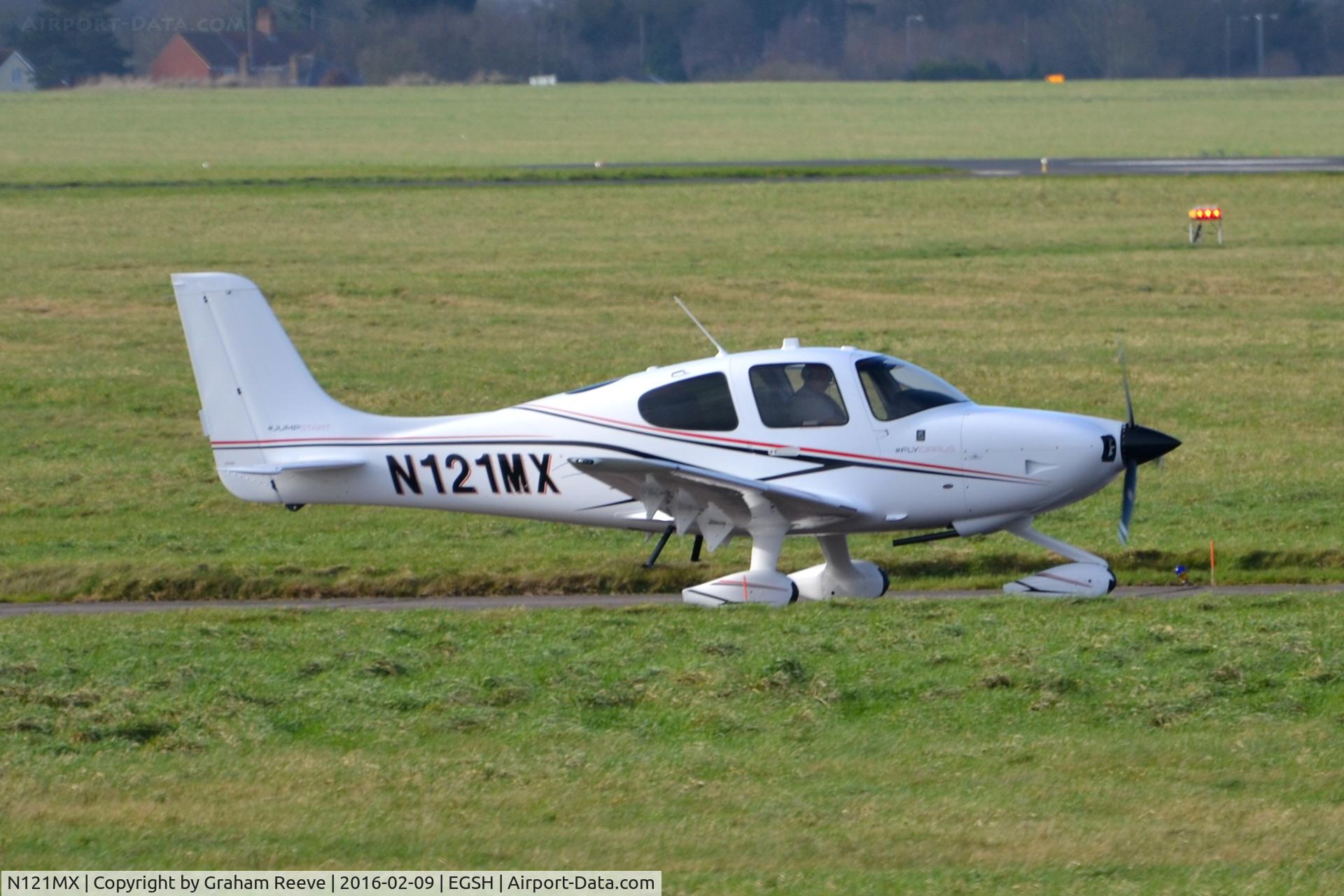 N121MX, 2016 Cirrus SR20 C/N 2304, About to depart from Norwich.