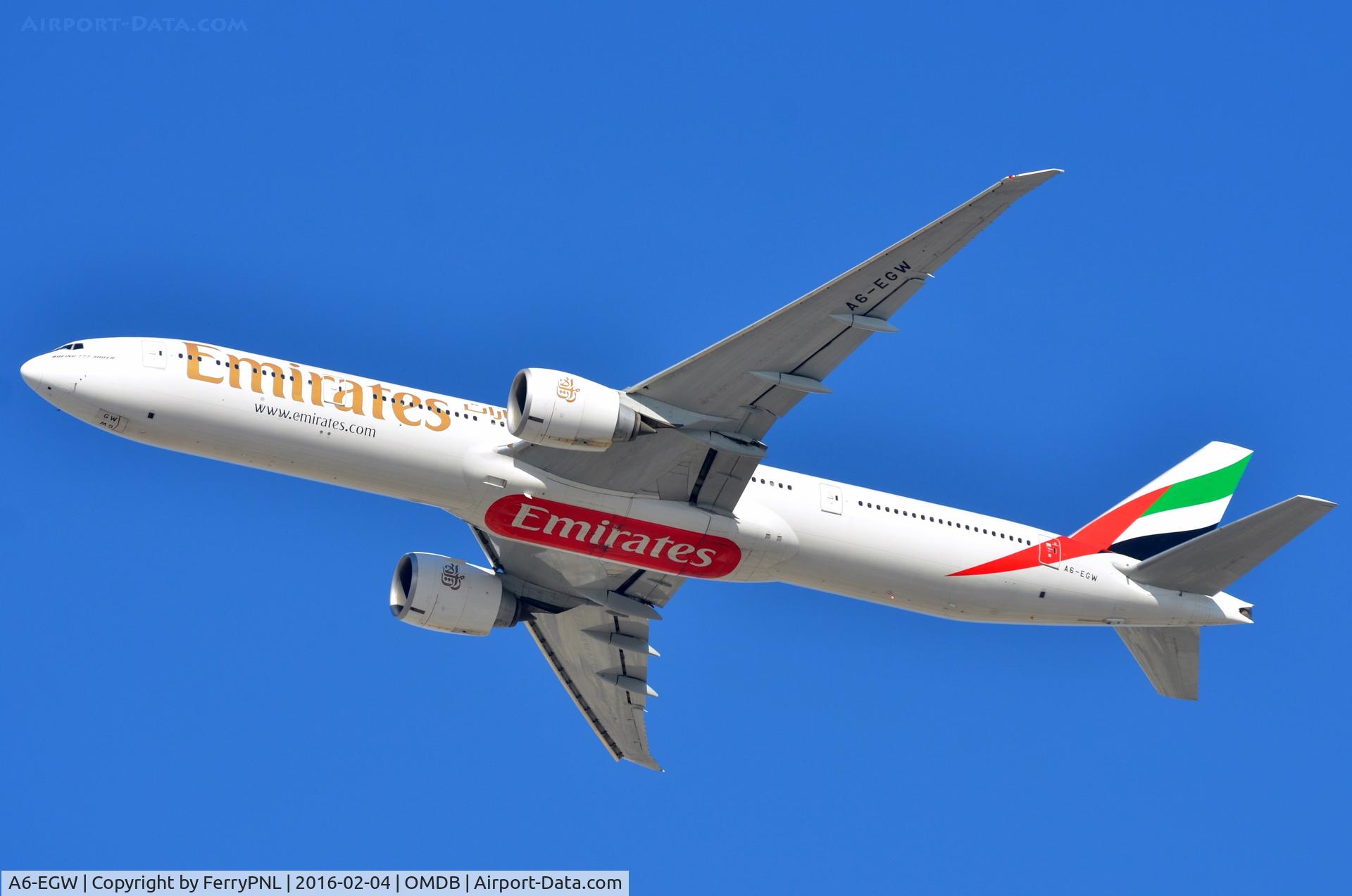 A6-EGW, 2012 Boeing 777-31H/ER C/N 35601, Emirates B773 Taking-off