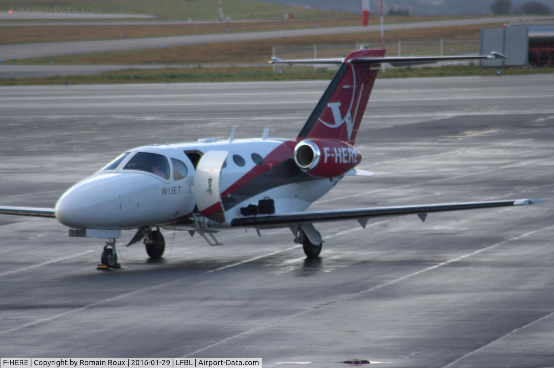 F-HERE, 2009 Cessna 510 Citation Mustang Citation Mustang C/N 510-0194, Parked