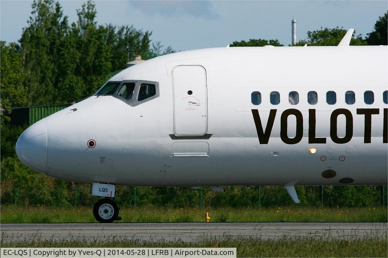 EC-LQS, 2003 Boeing 717-2BL C/N 55169, Boeing 717-2BL, Taxiing to Holding point rwy 07R, Brest-Bretagne airport (LFRB-BES)