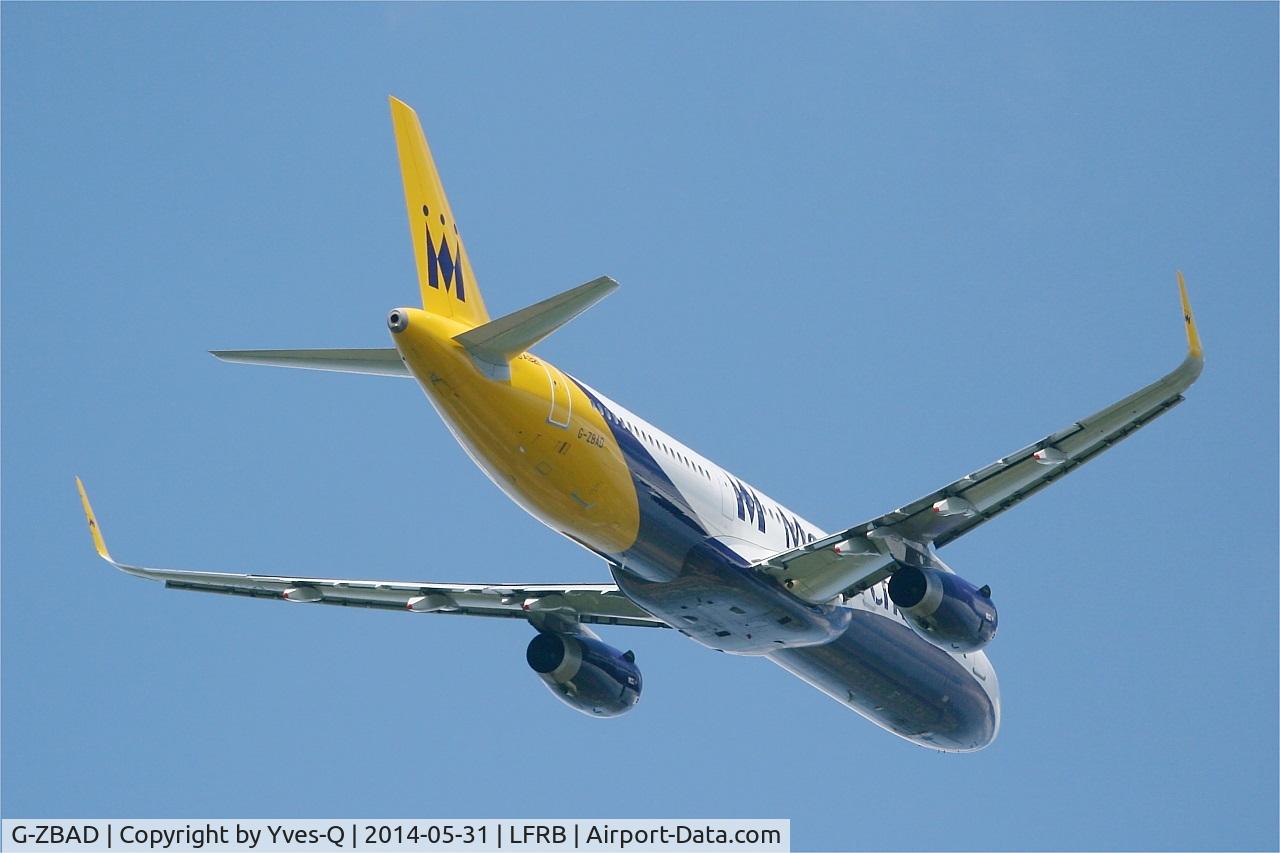 G-ZBAD, 2013 Airbus A321-231 C/N 5582, Airbus A321-231, Take off rwy 07R, Brest-Bretagne Airport (LFRB-BES)