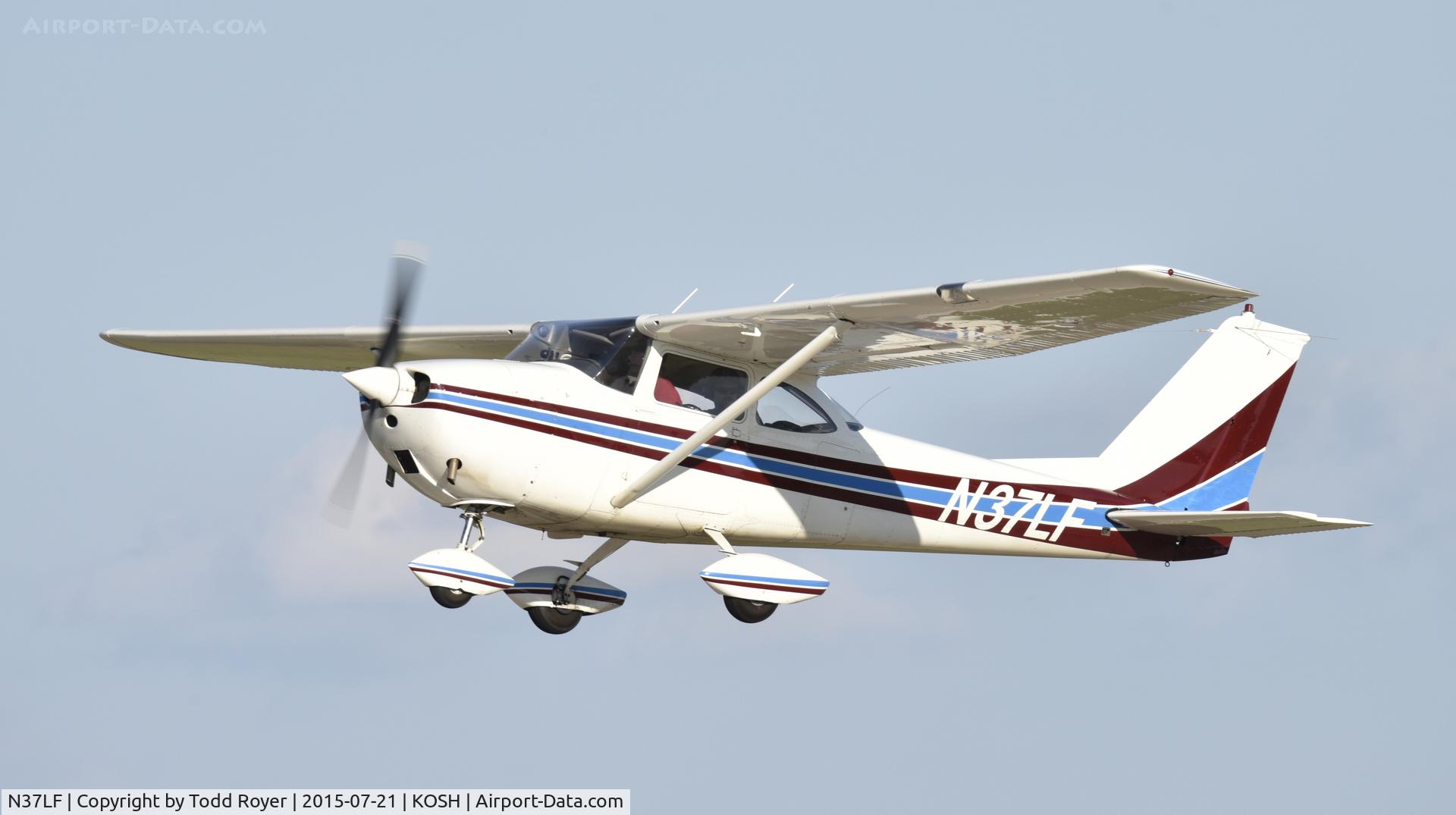 N37LF, 1966 Cessna 172G C/N 17254460, Airventure 2015