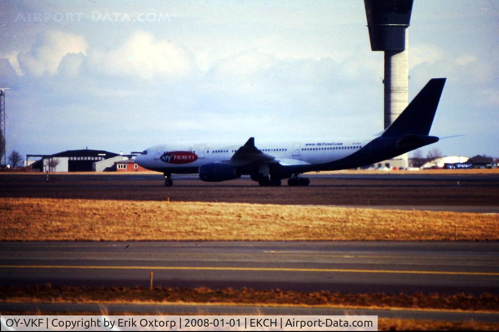 OY-VKF, 1999 Airbus A330-243 C/N 309, OY-VKF in CPH APR06