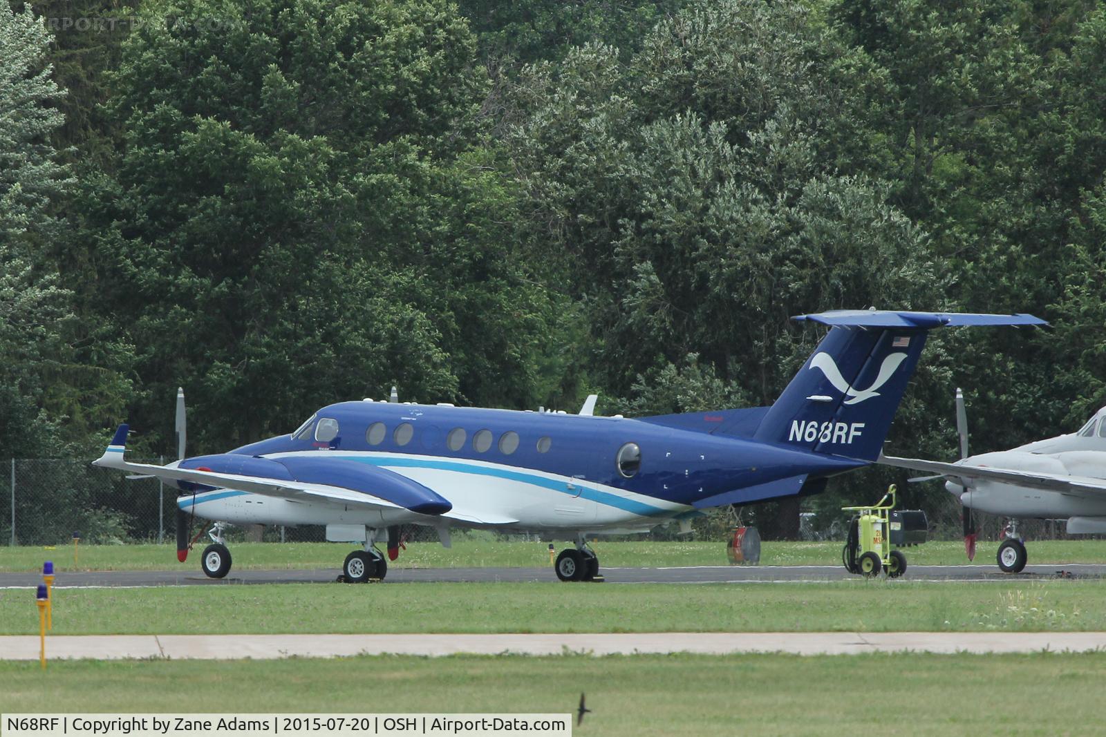 N68RF, 2008 Hawker Beechcraft Corp B300C King Air C/N FM-21, 2015 - EAA AirVenture - Oshkosh Wisconsin