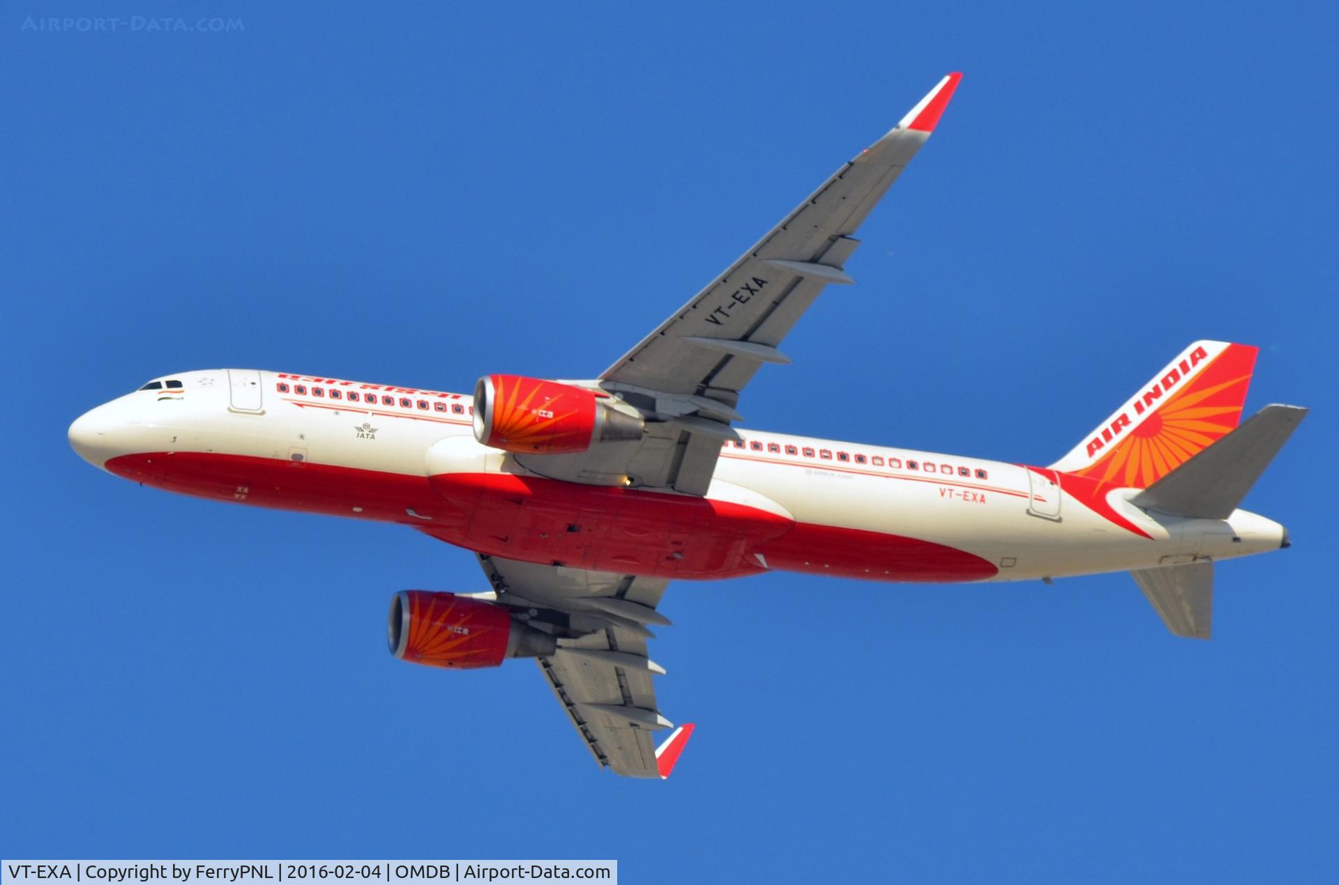 VT-EXA, 2015 Airbus A320-214 C/N 6446, Air India A320 lifting-off.