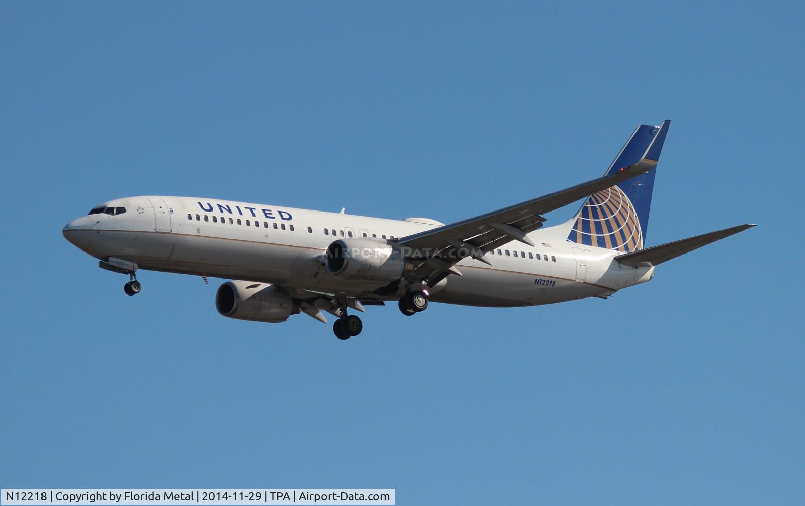 N12218, 1998 Boeing 737-824 C/N 28778, United