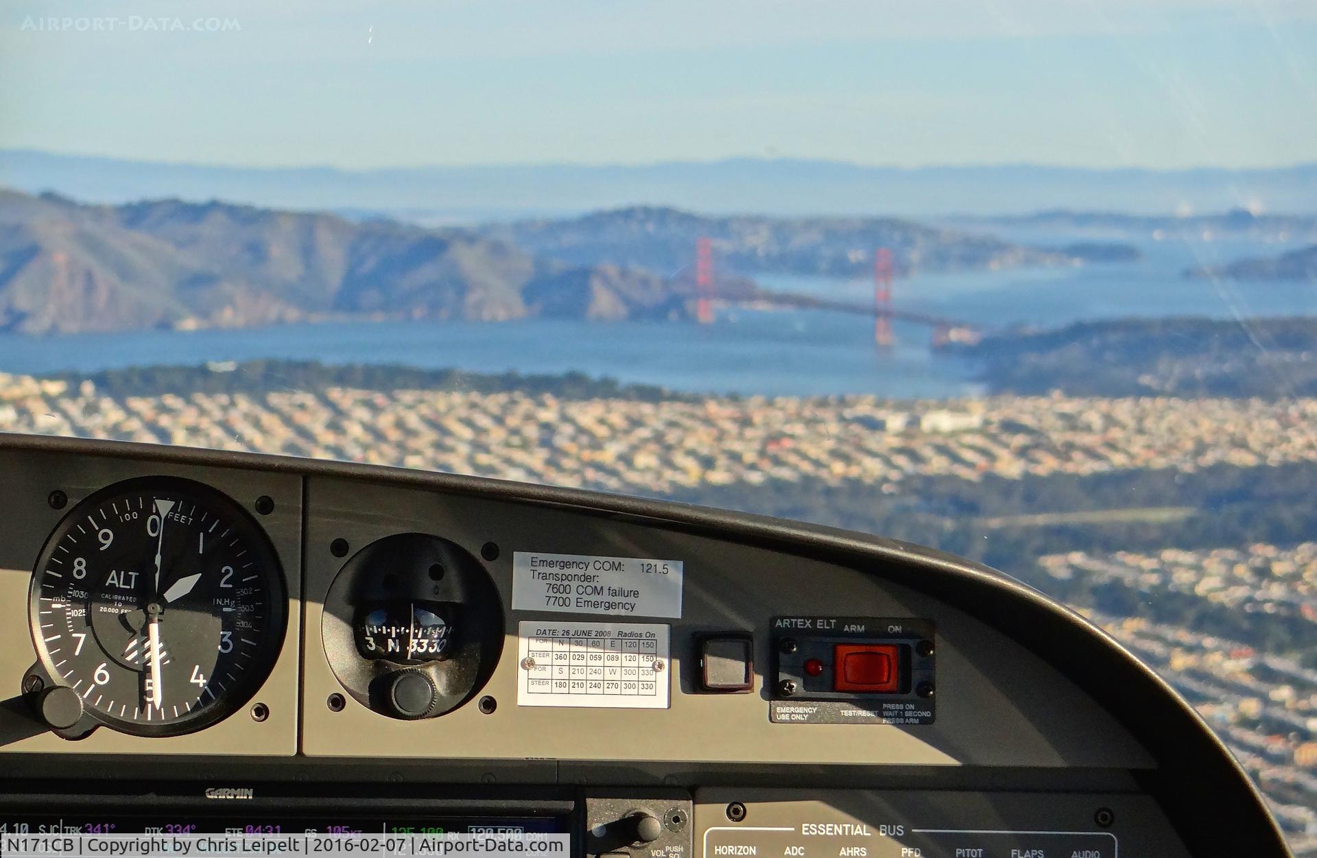N171CB, 2008 Diamond DA-40 Diamond Star C/N 40.969, Cruising over the San Francisco coast on Super Bowl 50 Sunday with the Golden Gate Bridge in the horizon.