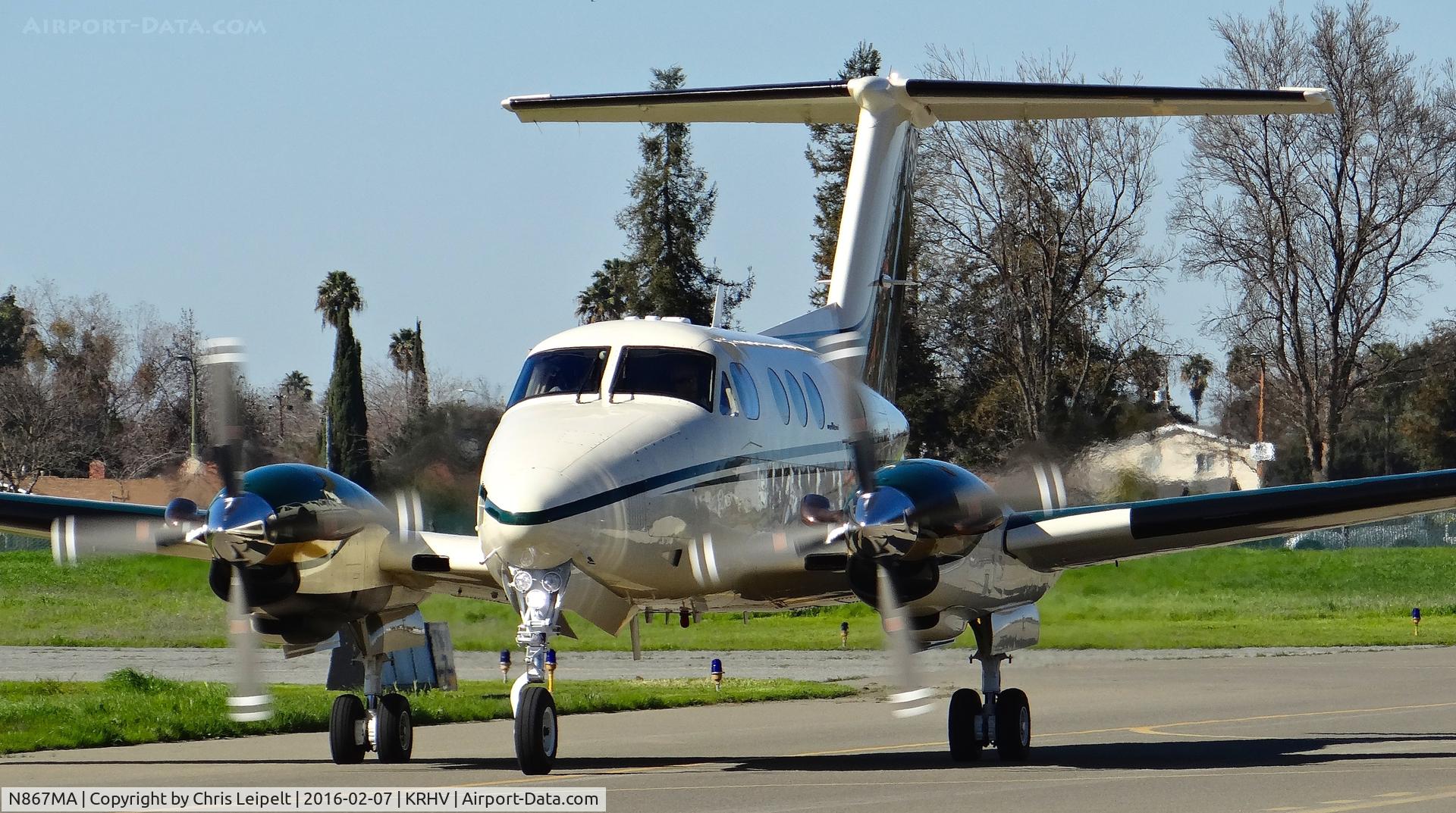 N867MA, 1980 Beech F90 King Air C/N LA-65, AM Aero LLC (West Hills, CA) 1980 Beechcraft King Air F90 taxing to transient parking at Reid Hillview Airport, San Jose, CA.