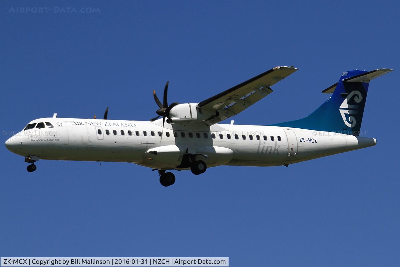 ZK-MCX, 2002 ATR 72-212A C/N 687, finals to 02
