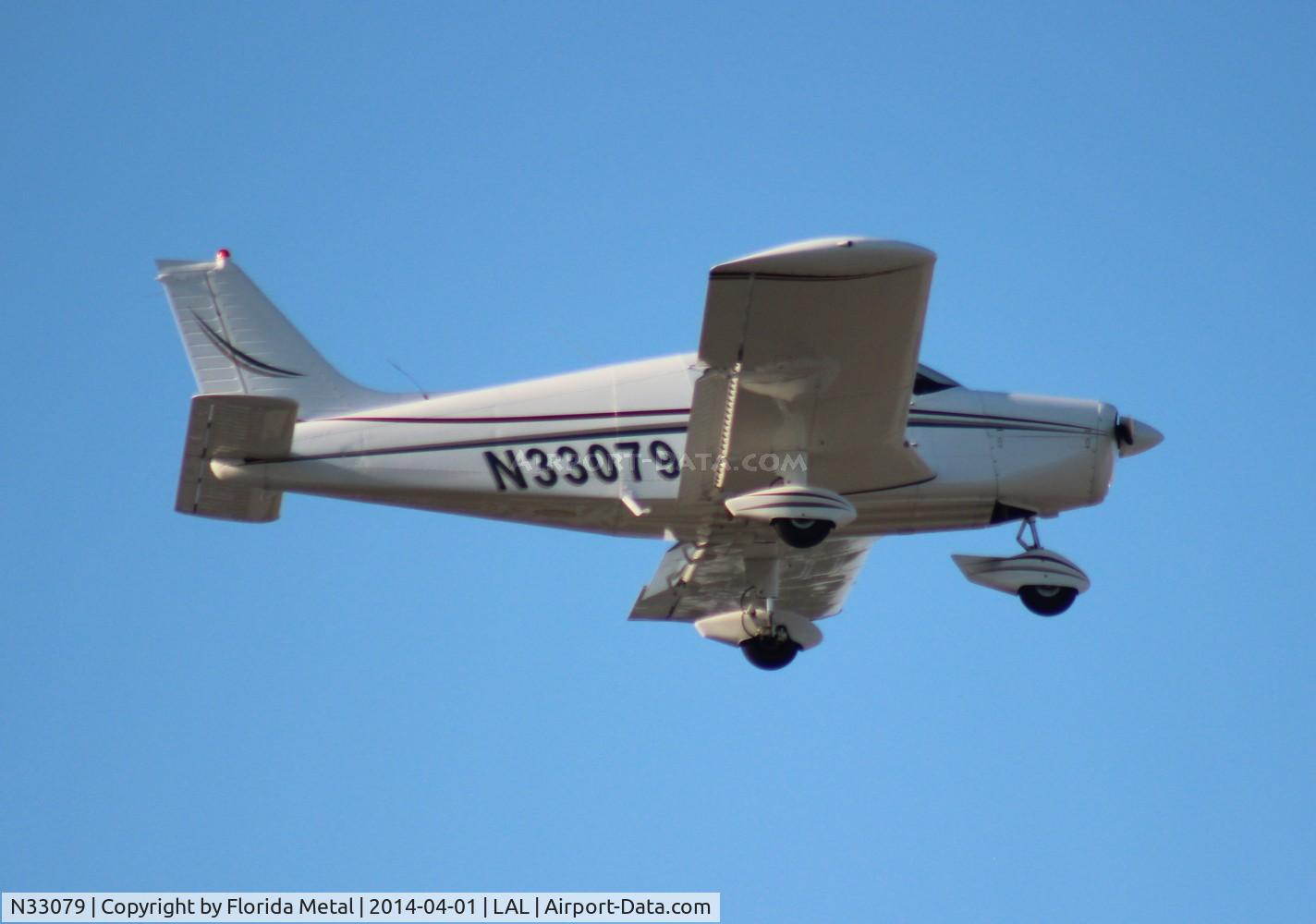 N33079, 1975 Piper PA-28-140 C/N 28-7525150, Piper PA-28-140