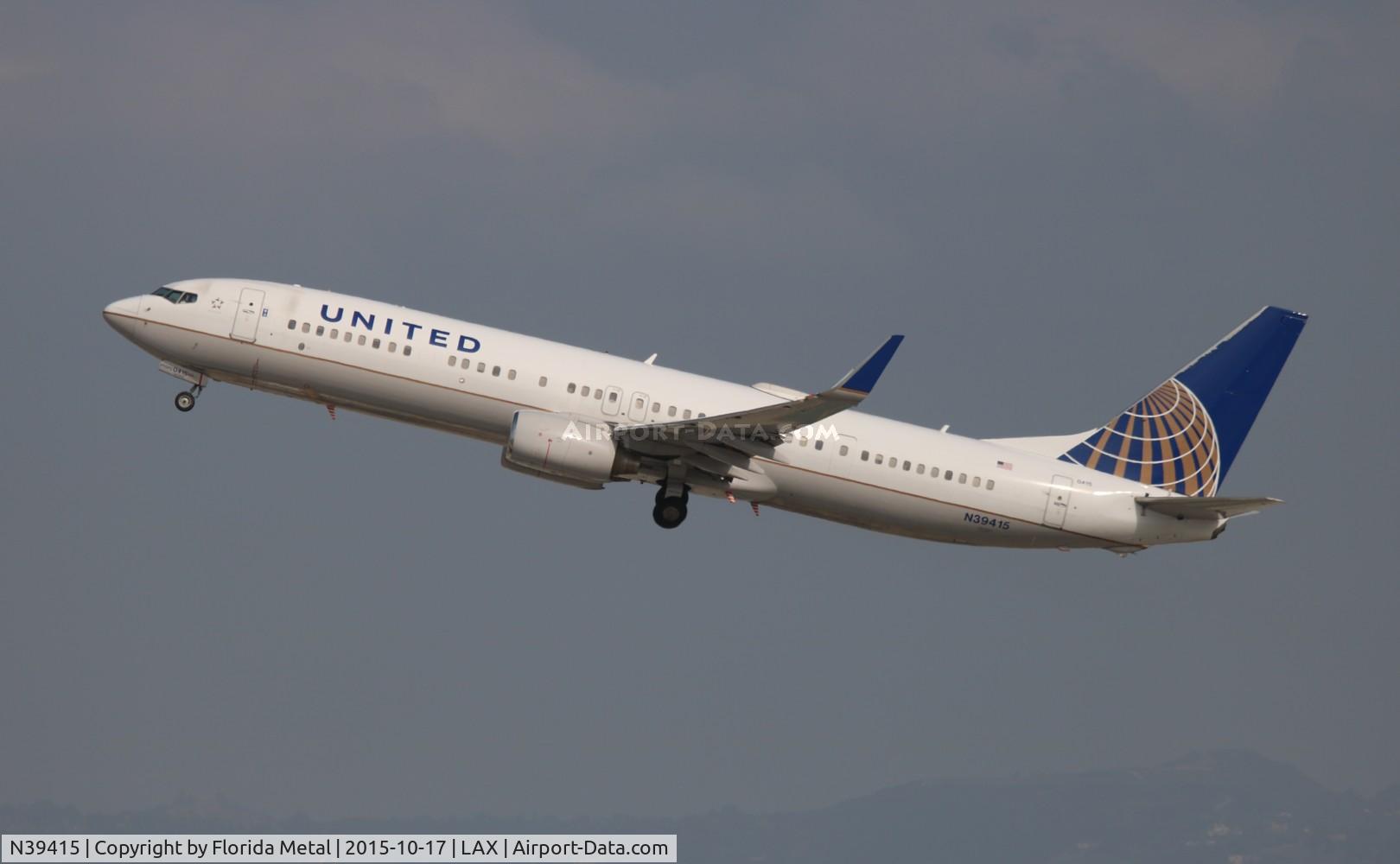N39415, 2008 Boeing 737-924/ER C/N 32826, United