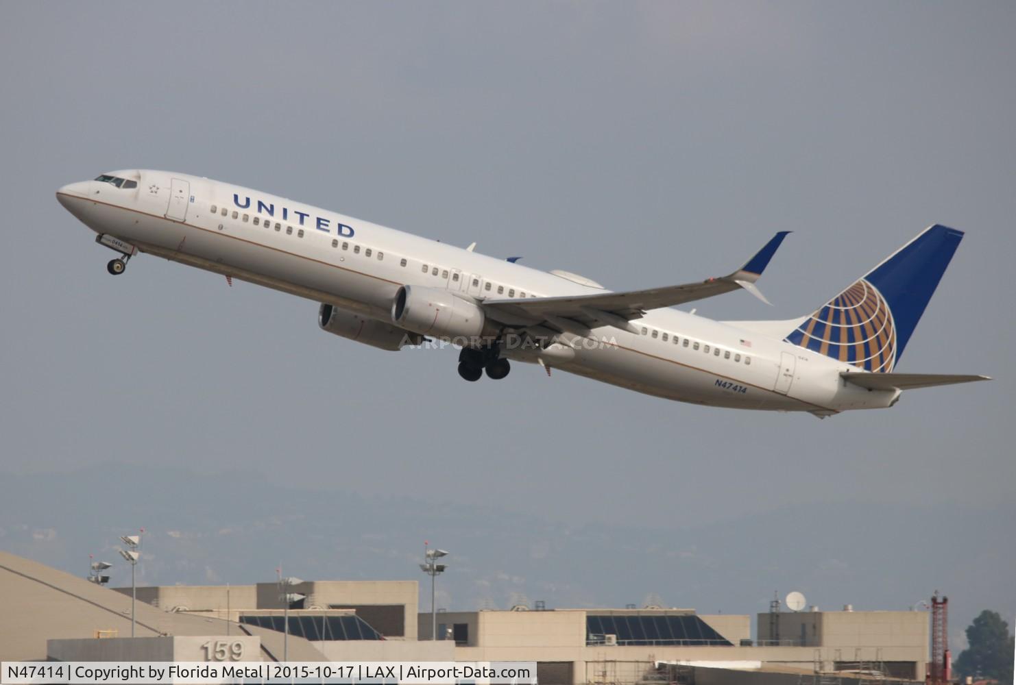 N47414, 2008 Boeing 737-924/ER C/N 32827, United