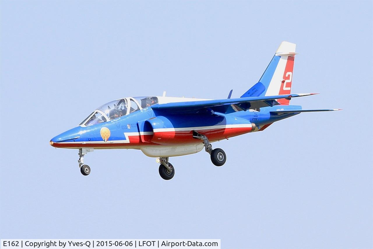 E162, Dassault-Dornier Alpha Jet E C/N E162, Dassault-Dornier Alpha Jet E (F-TERJ), Athos 02 of Patrouille de France 2015, Short approach rwy 02, Tours-St Symphorien Air Base 705 (LFOT-TUF) Open day 2015