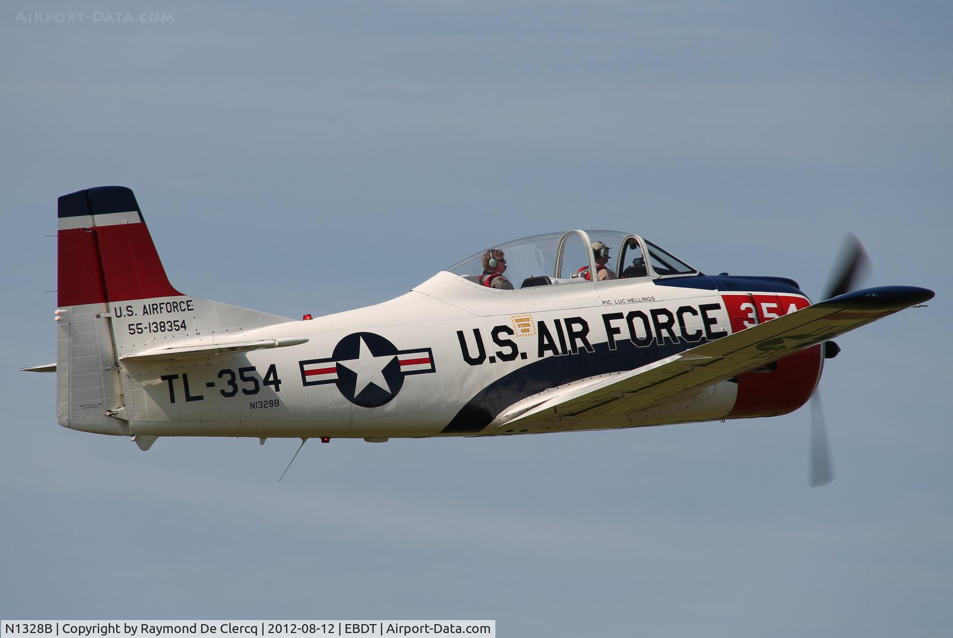 N1328B, 1955 North American T-28B Trojan C/N 200-425, Departing Old Timer Fly Inn Schaffen.