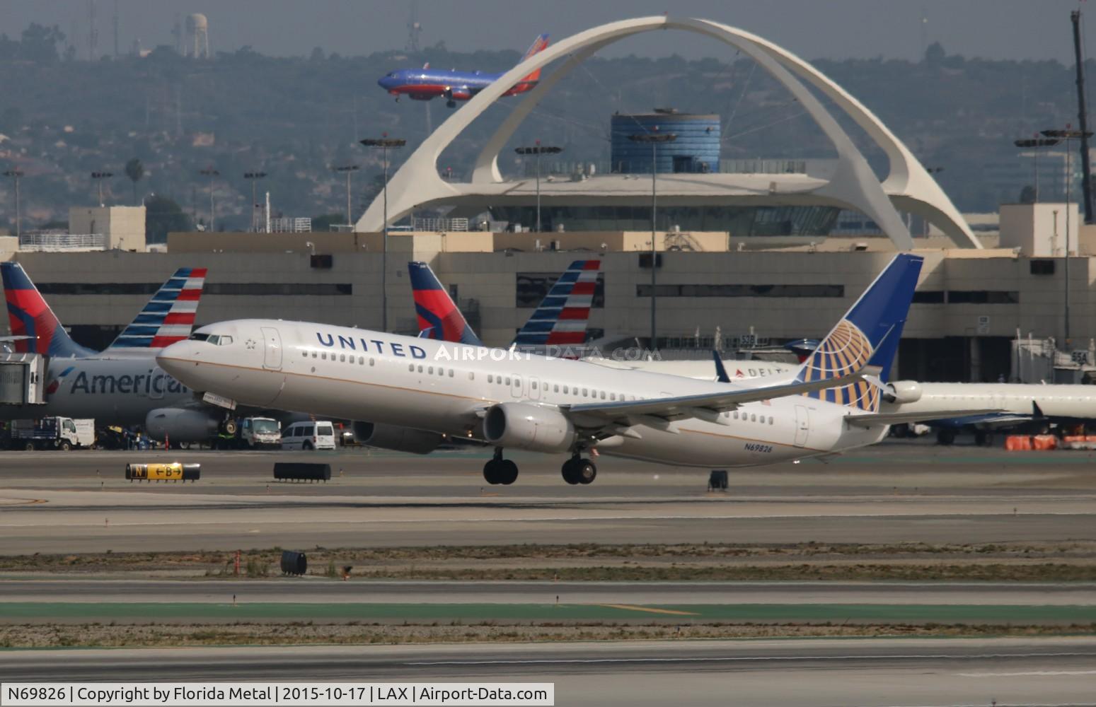 N69826, 2014 Boeing 737-924/ER C/N 42180, United