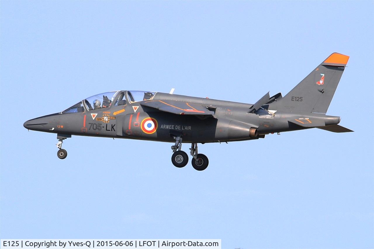 E125, Dassault-Dornier Alpha Jet E C/N E125, Dassault-Dornier Alpha Jet E (705-LK), On final rwy 02, Tours - St Symphorien Air Base 705 (LFOT-TUF) Open day 2015