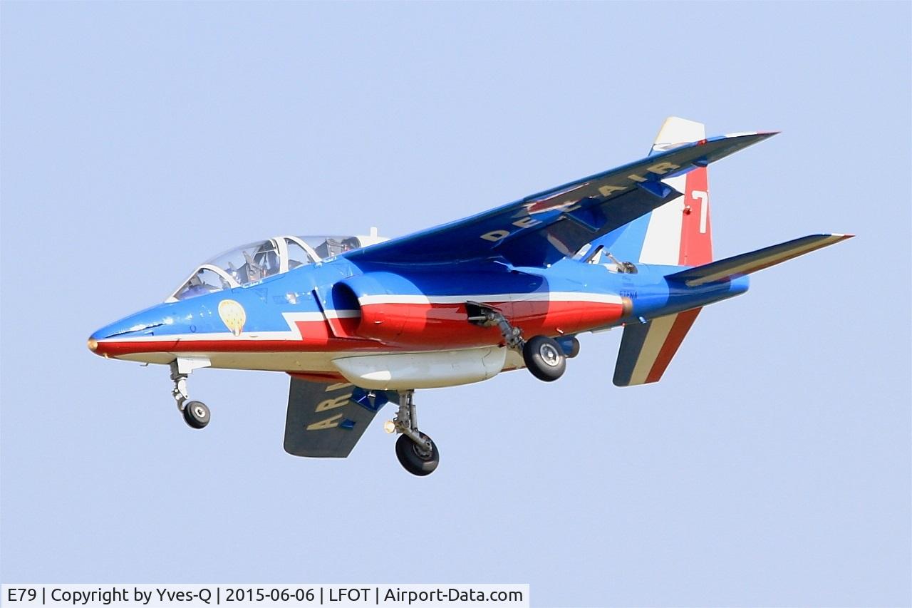 E79, Dassault-Dornier Alpha Jet E C/N E79, Dassault-Dornier Alpha Jet E (F-TENA), Athos 07 of Patrouille de France 2015, Short approach rwy 02, Tours-St Symphorien Air Base 705 (LFOT-TUF) Open day 2015