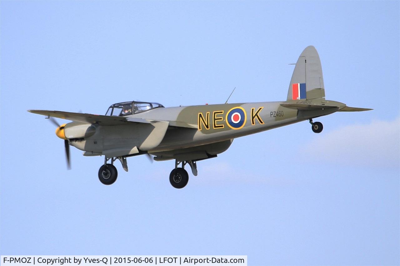 F-PMOZ, De Havilland (BBC) DH-98 Mosquito Replica C/N 1, De Havilland DH-98 Mosquito replica, On final rwy 02, Tours-St Symphorien Air Base 705 (LFOT-TUF) Open day 2015