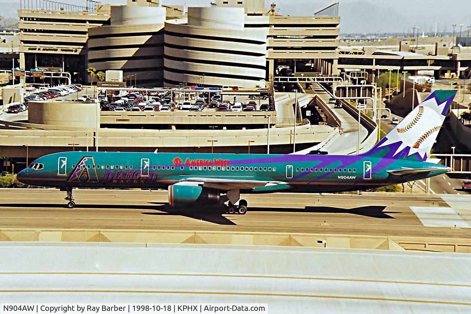 N904AW, 1986 Boeing 757-2S7 C/N 23566, Boeing 757-257 [23566] (America West Airlines) Phoenix-Sky Harbor International~N 18/10/1998
