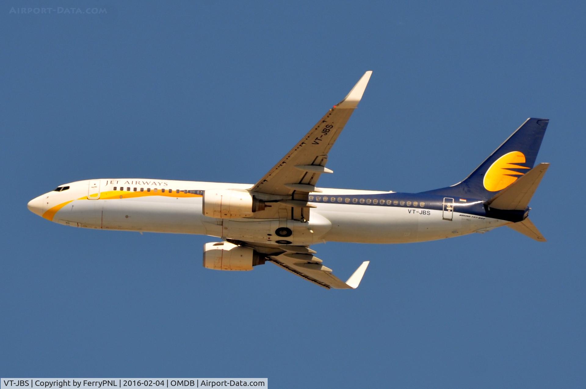 VT-JBS, 2010 Boeing 737-85R C/N 36698, Jet B738 lifting-off.