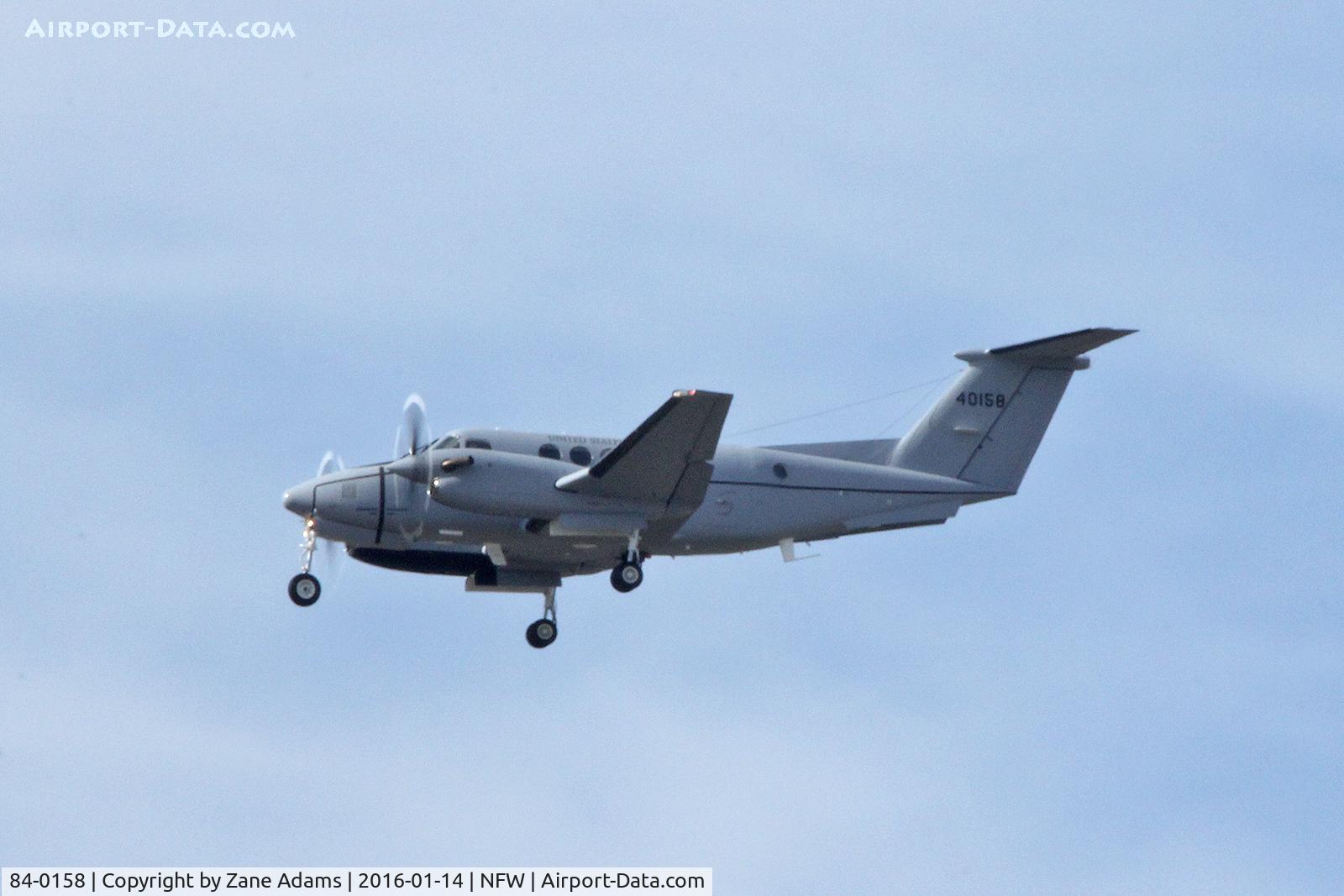 84-0158, 1984 Beech C-12F Huron C/N BL-088, On final to NAS Fort Worth