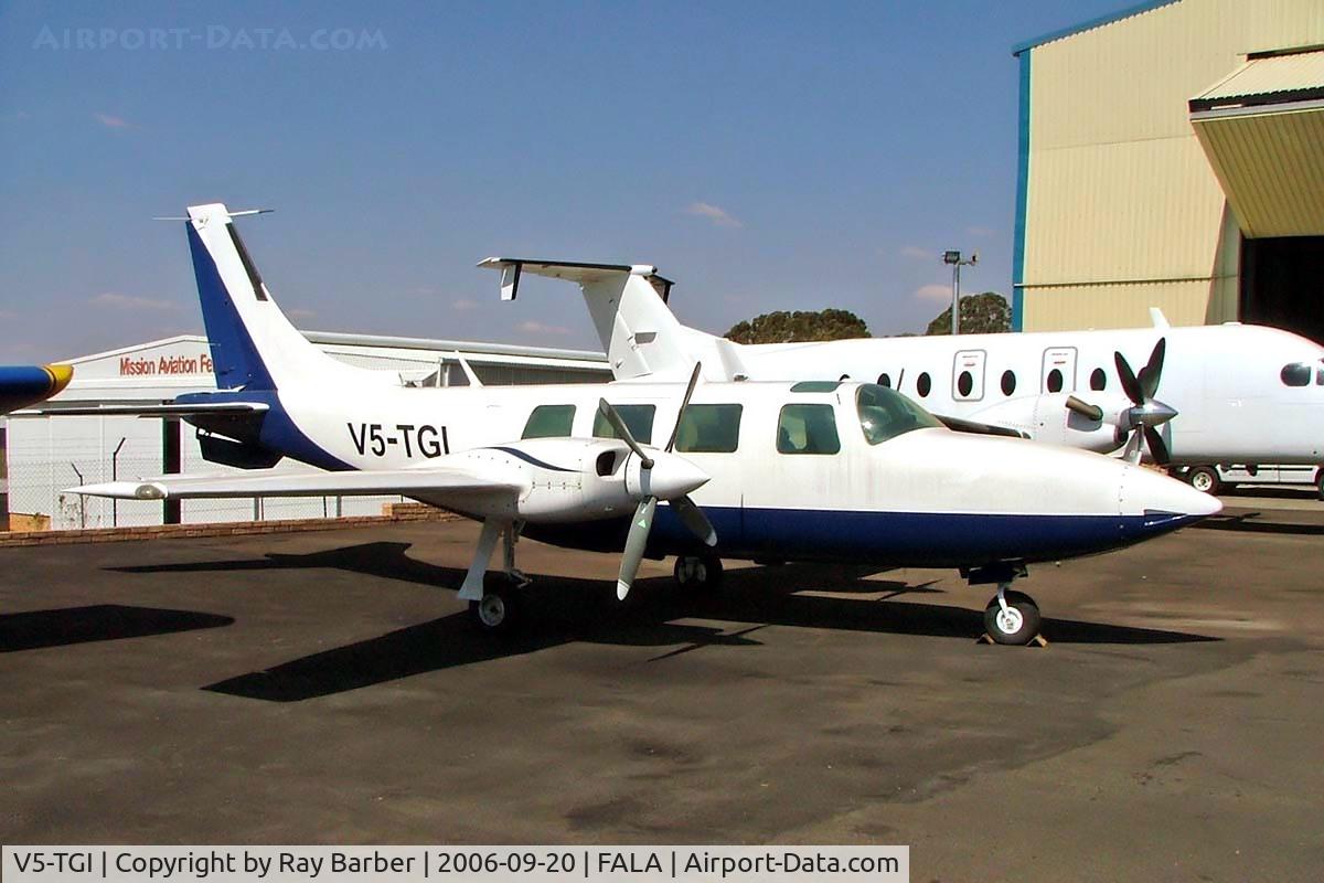 V5-TGI, 1979 Piper Aerostar 601P C/N 61P05737962133, Piper PA-60-601 Aerostar [61-0573-7962133] Lanseria~ZS 20/09/2006