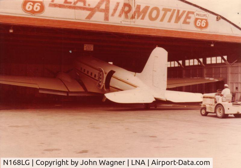 N168LG, 1941 Douglas DC-3 C/N 4089, Getting pushed into the old hanger