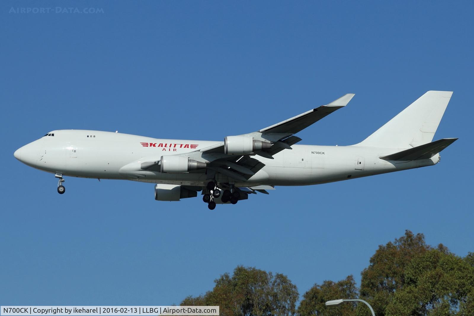 N700CK, 1997 Boeing 747-4R7F/SCD C/N 25868, Lease to  El-Al Cargo, flight from Liege, Belgium,  upon landing runway 30.