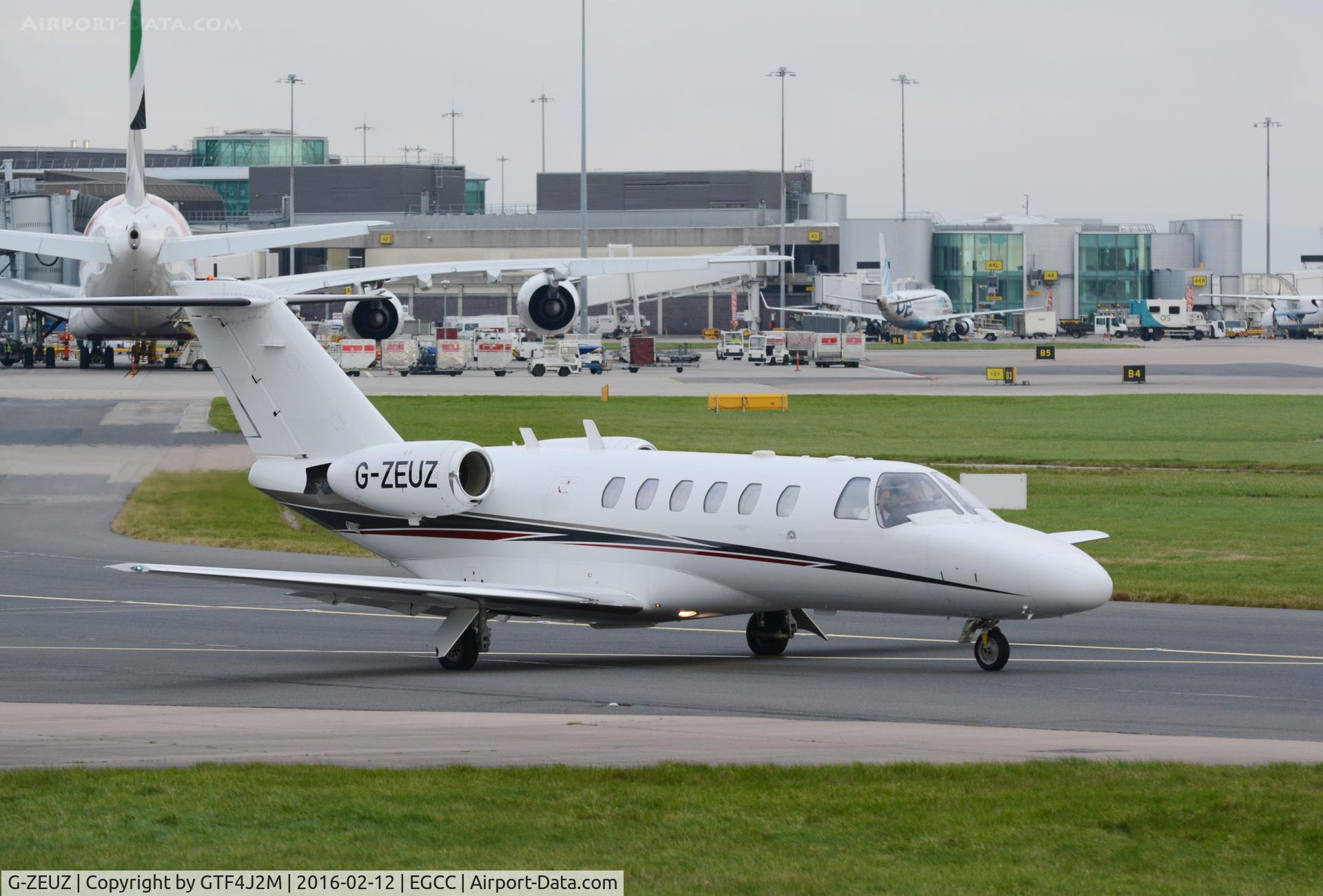 G-ZEUZ, 2004 Cessna 525A CitationJet CJ2 C/N 525A-0202, G-ZEUZ at Manchester 12.2.16