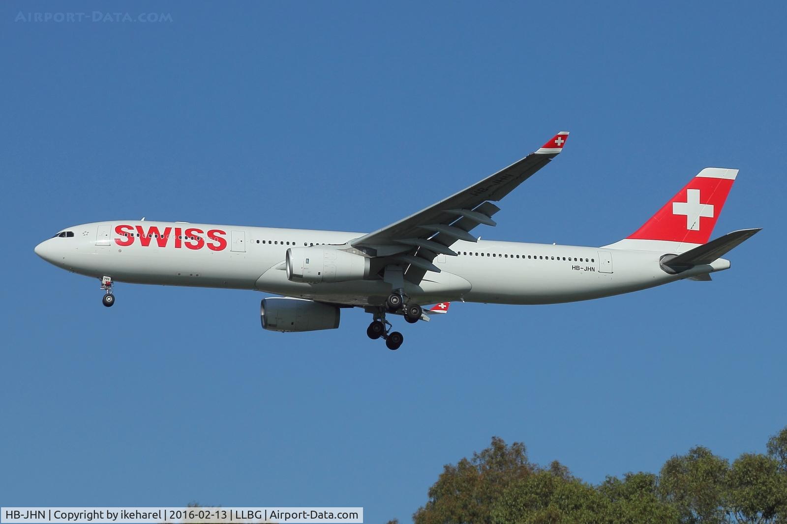 HB-JHN, 2013 Airbus A330-343X C/N 1403, Flight from Zurich upon landing on runway 30.