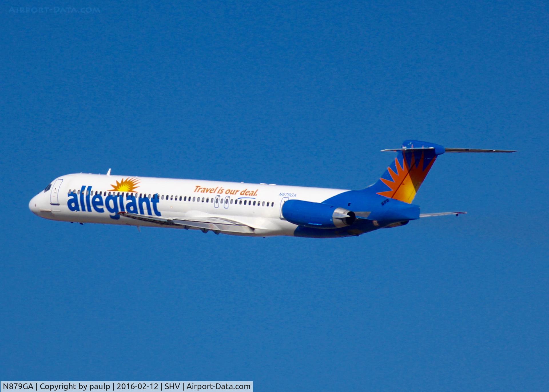 N879GA, 1996 McDonnell Douglas MD-83 (DC-9-83) C/N 53486, Heading back to Las Vegas from Shreveport Regional.