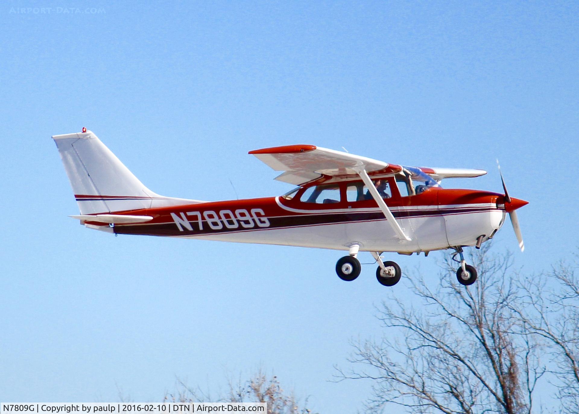 N7809G, 1970 Cessna 172L C/N 17259509, At Downtown Shreveport.
