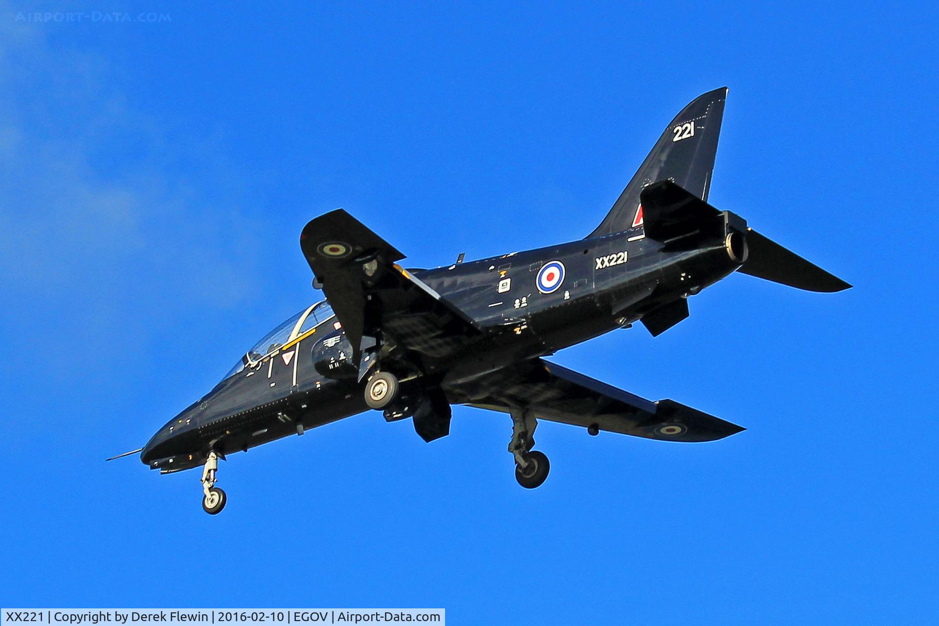 XX221, 1978 Hawker Siddeley Hawk T.1A C/N 057/312057, Hawk T.1A, 736 NAS RNAS Culdrose based, coded 221, go-rounds runway 31.