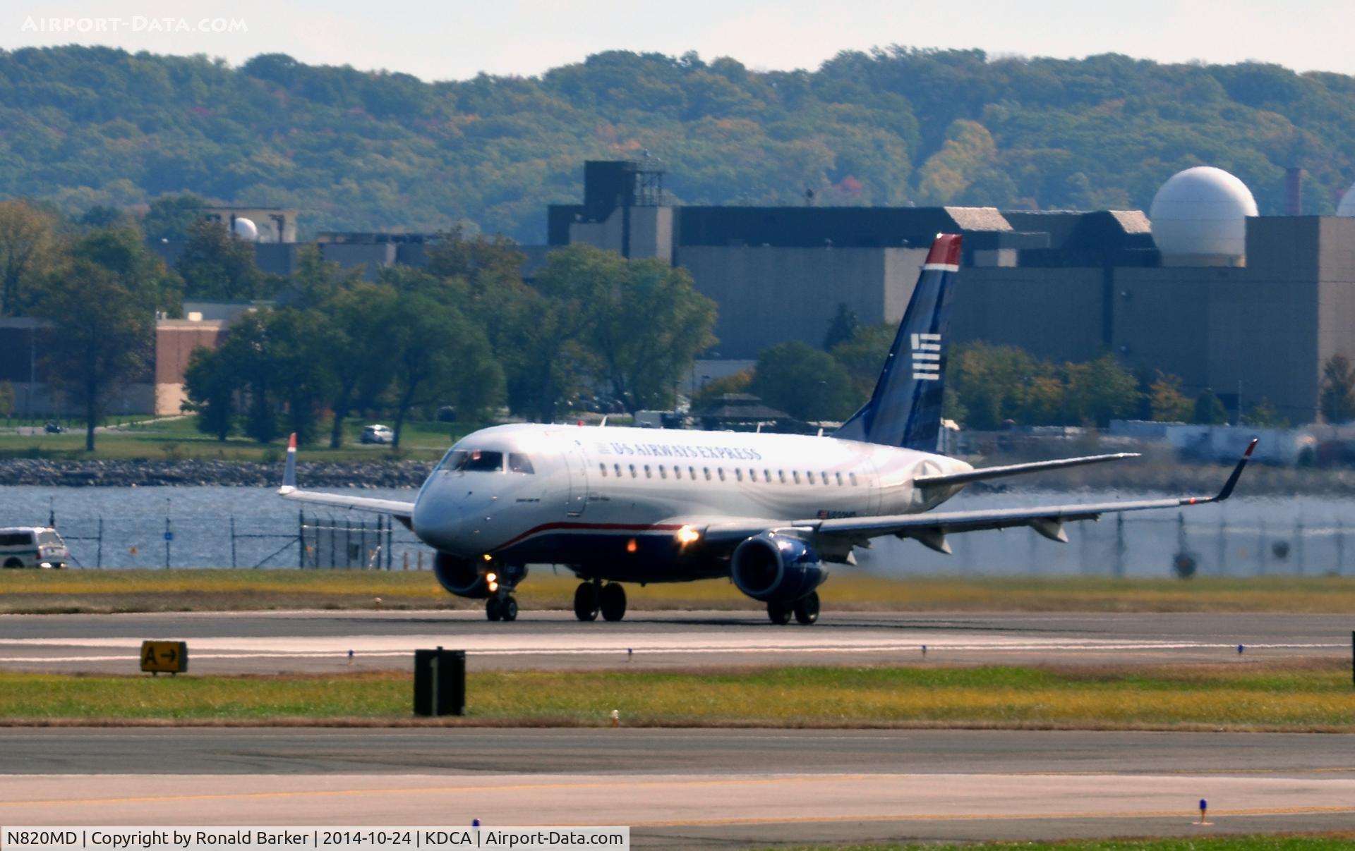 N820MD, 2004 Embraer 170SU (ERJ-170-100SU) C/N 17000041, Takeoff National