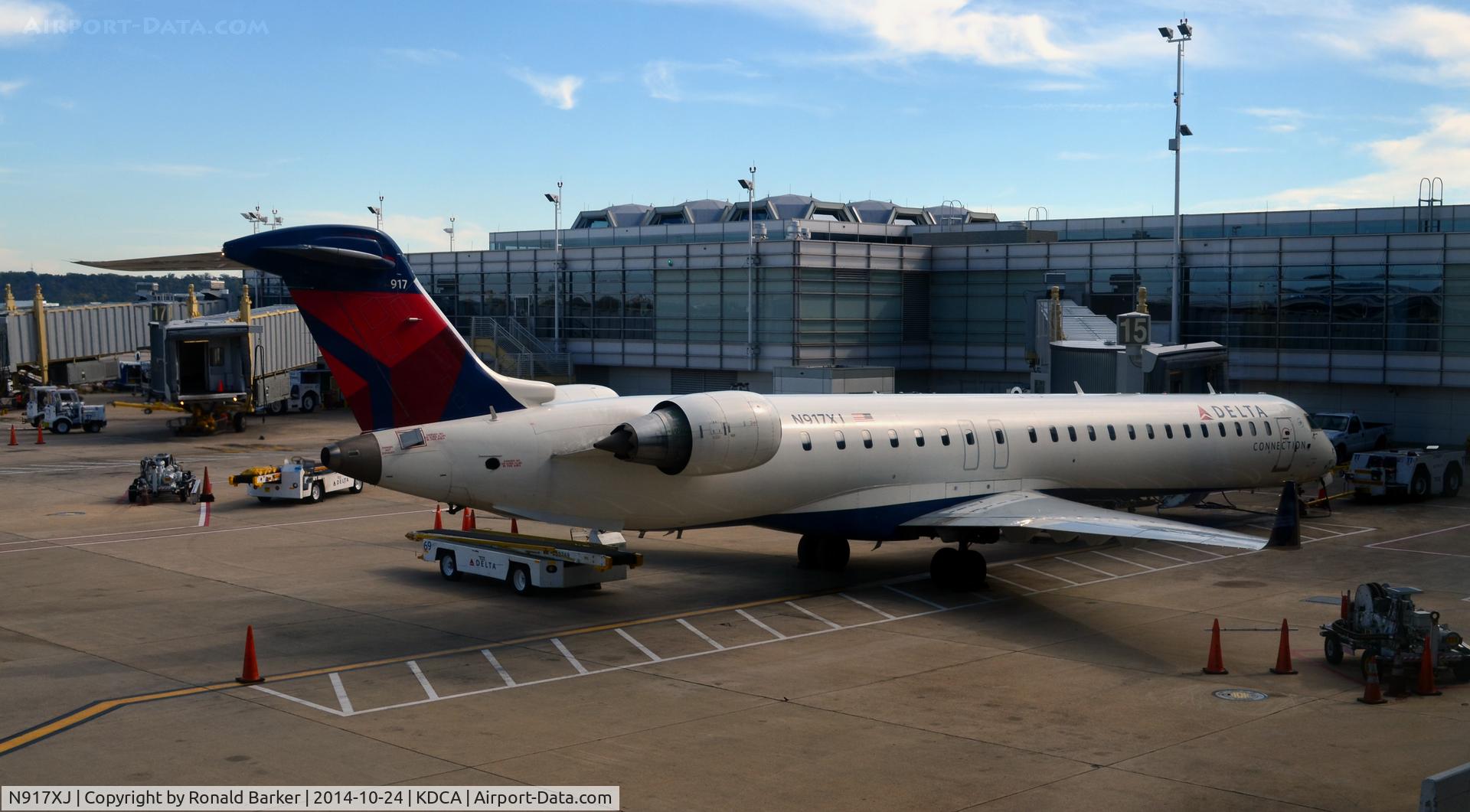 N917XJ, 2007 Bombardier CRJ-900ER (CL-600-2D24) C/N 15155, At the gate National
