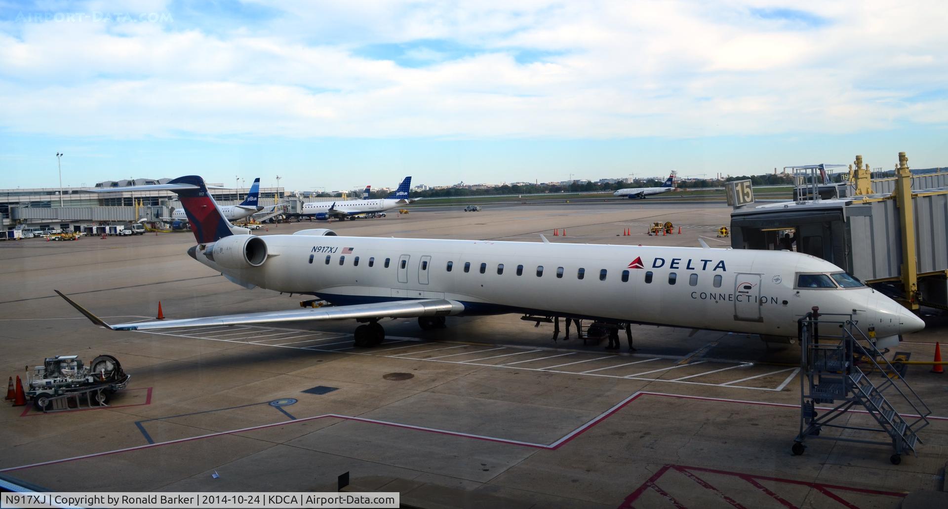 N917XJ, 2007 Bombardier CRJ-900ER (CL-600-2D24) C/N 15155, At the gate National