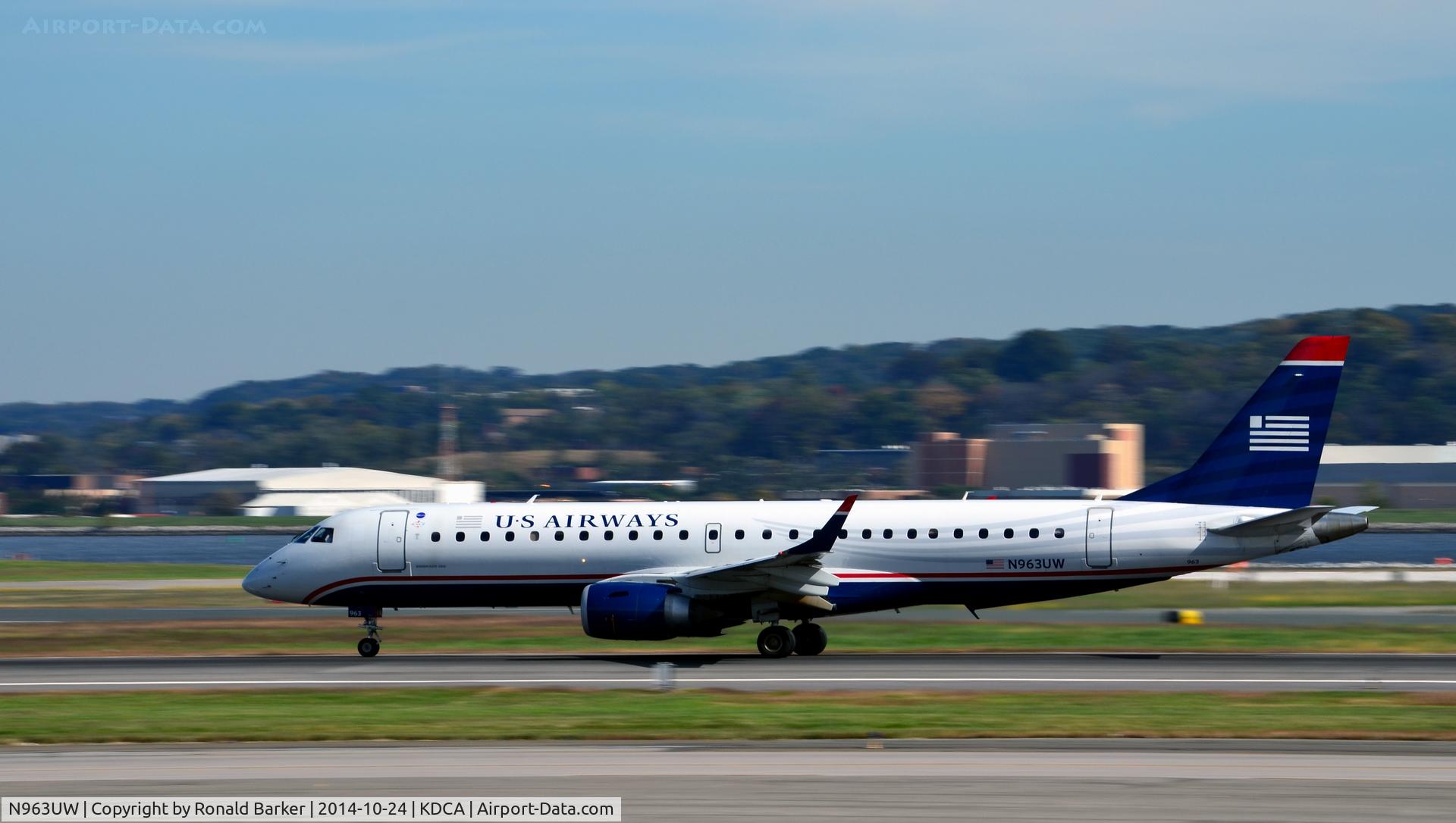 N963UW, 2008 Embraer 190AR (ERJ-190-100IGW) C/N 19000191, Takeoff roll National