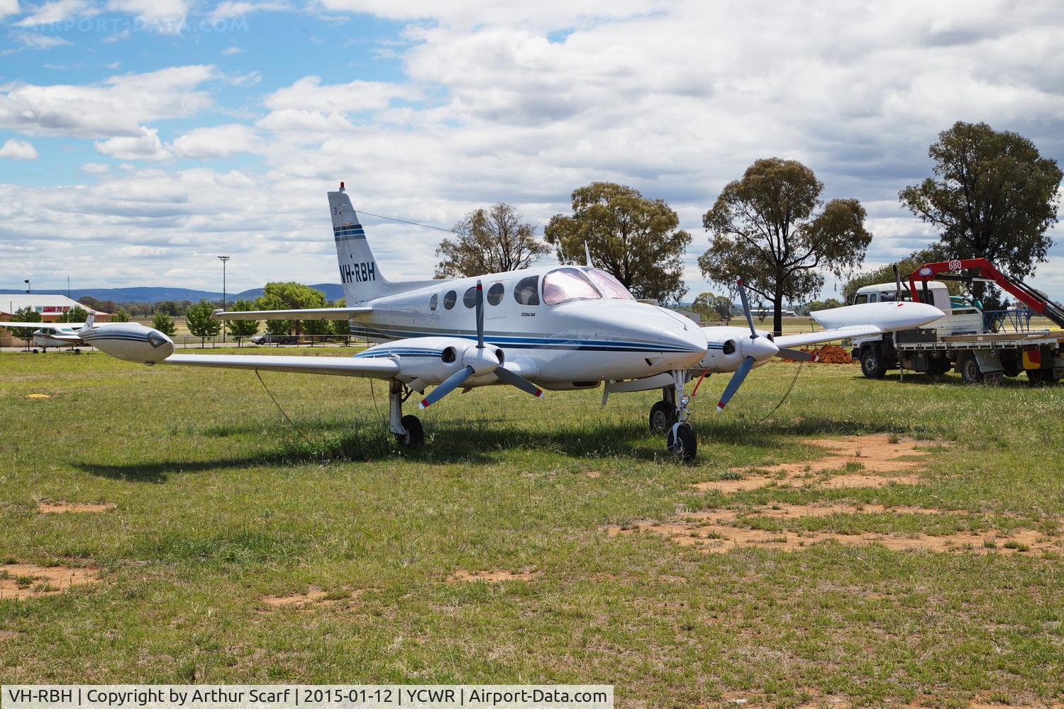 VH-RBH, 1973 Cessna 340 C/N 340-0195, VH-RBH Cowra NSW 2015