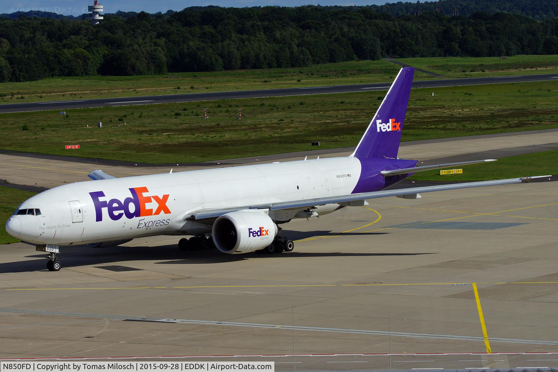 N850FD, 2009 Boeing 777-FS2 C/N 37721, 