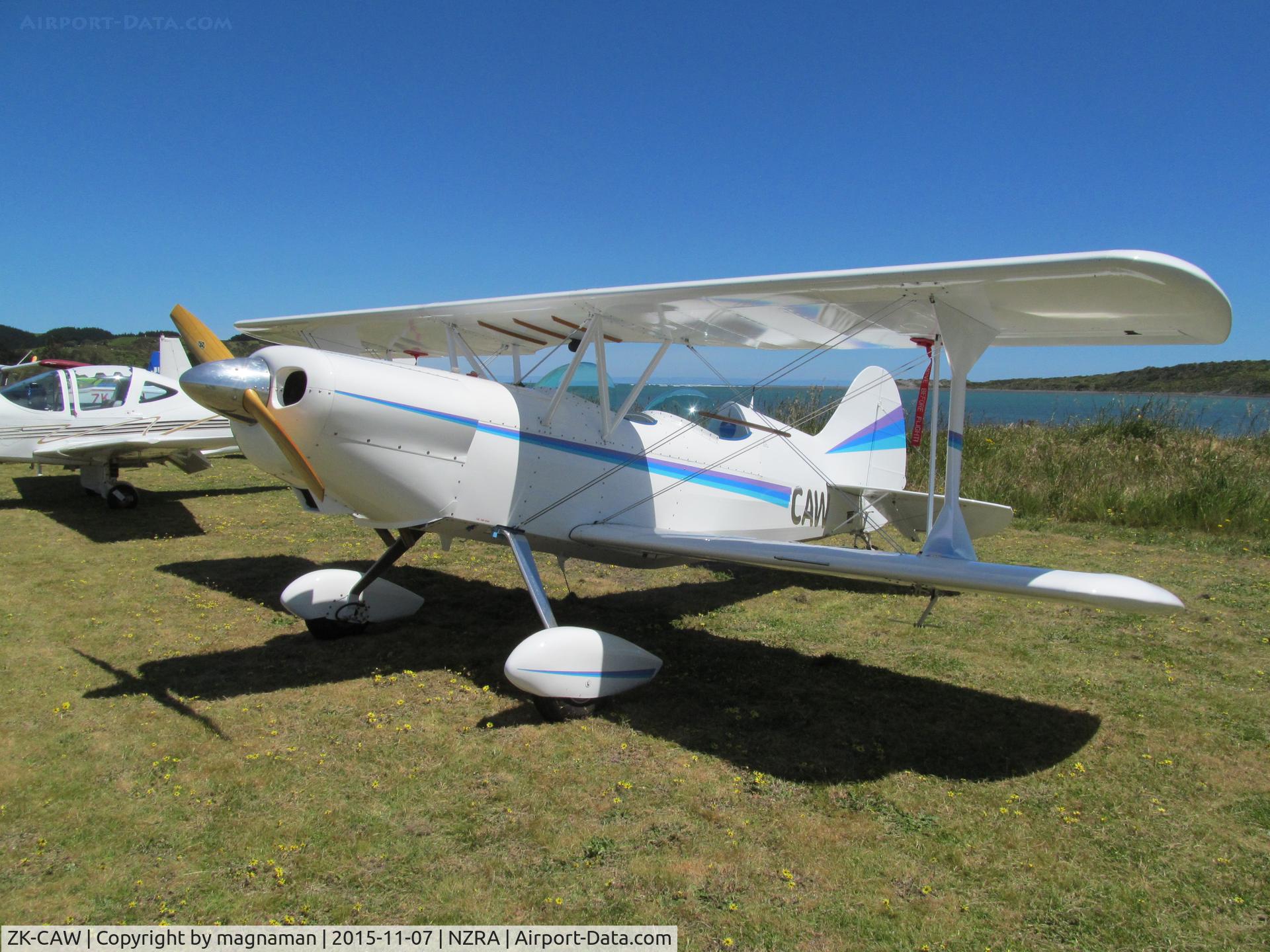 ZK-CAW, 1943 Douglas DC-3 C/N 18923, smart