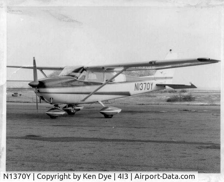 N1370Y, 1961 Cessna 172C C/N 17249070, 4I3 circa early '70s