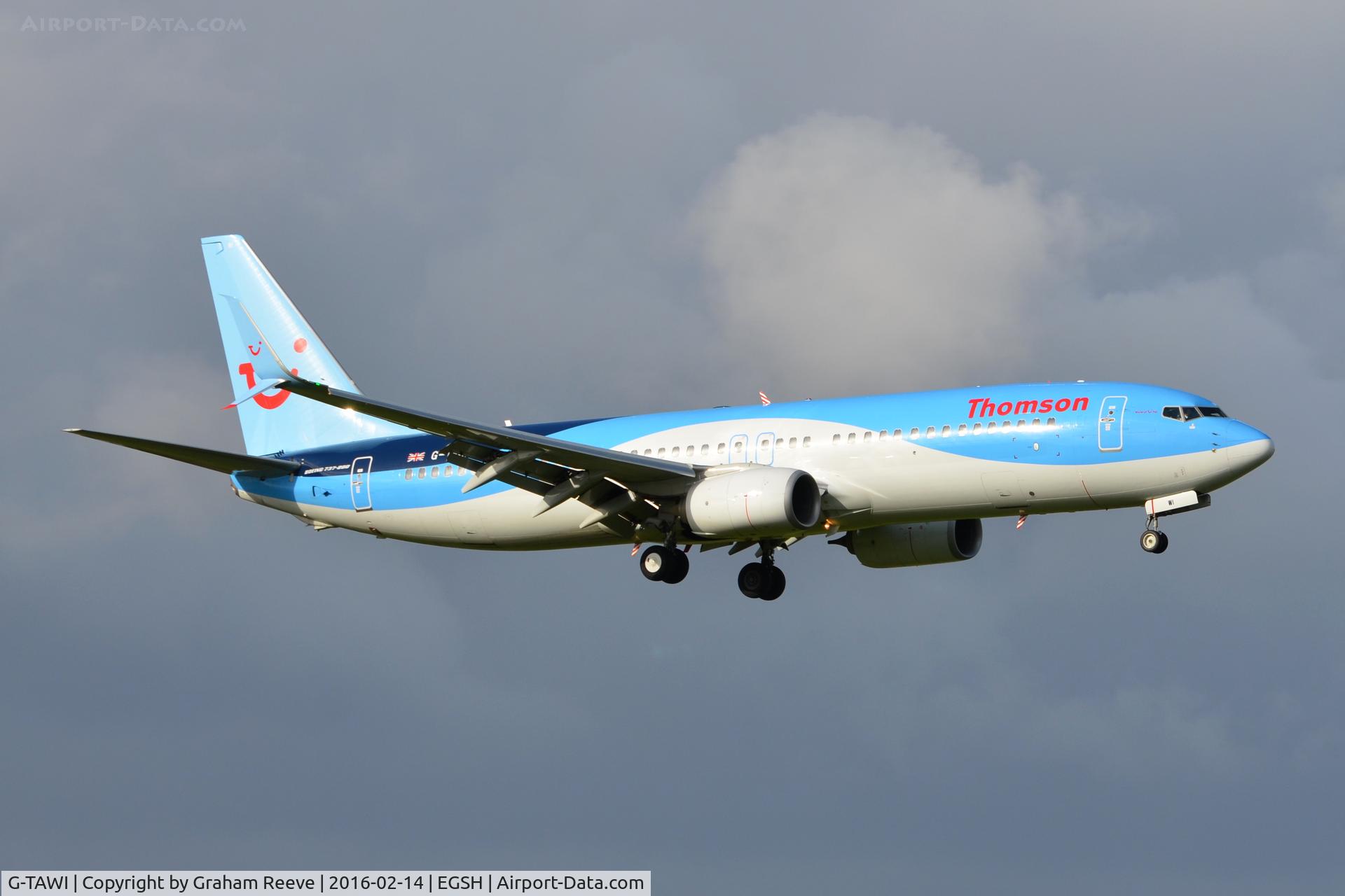 G-TAWI, 2012 Boeing 737-8K5 C/N 37267, Landing at Norwich.