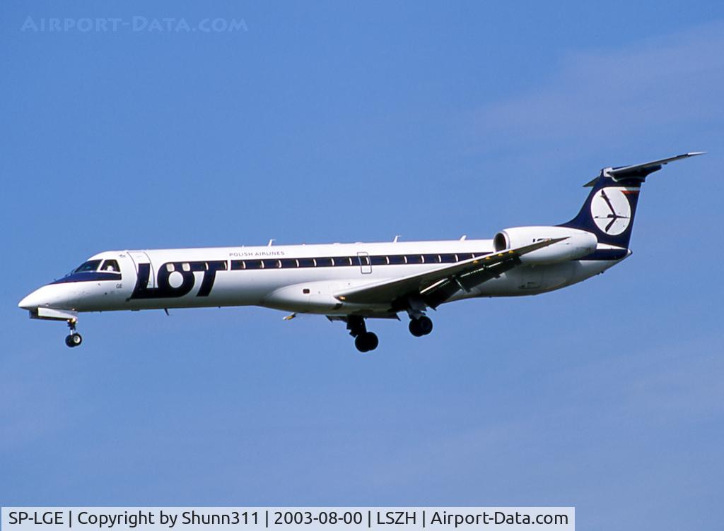 SP-LGE, 2000 Embraer ERJ-145MP (EMB-145MP) C/N 145285, Landing rwy 14