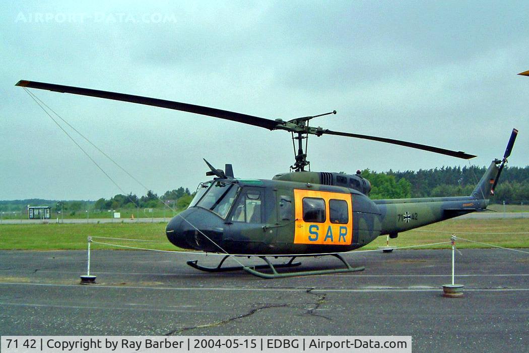 71 42, Bell (Dornier) UH-1D Iroquois (205) C/N 8202, Bell/Dornier UH-1D Iroquois [8202] (German Air Force) Berlin-Gatow~D 15/05/2004