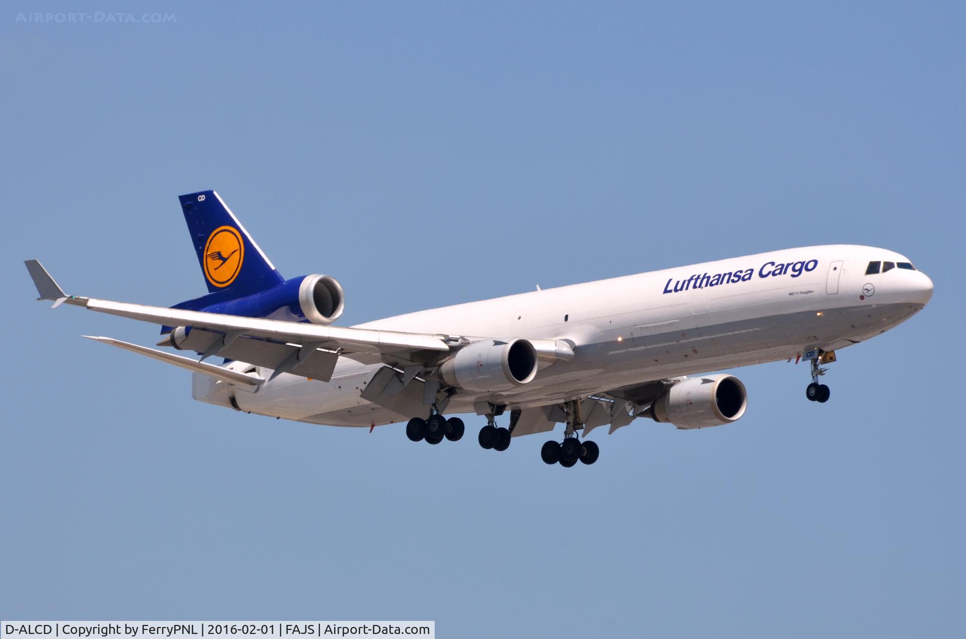 D-ALCD, 1998 McDonnell Douglas MD-11F C/N 48784, Lufthansa MD11F landing at JNB.