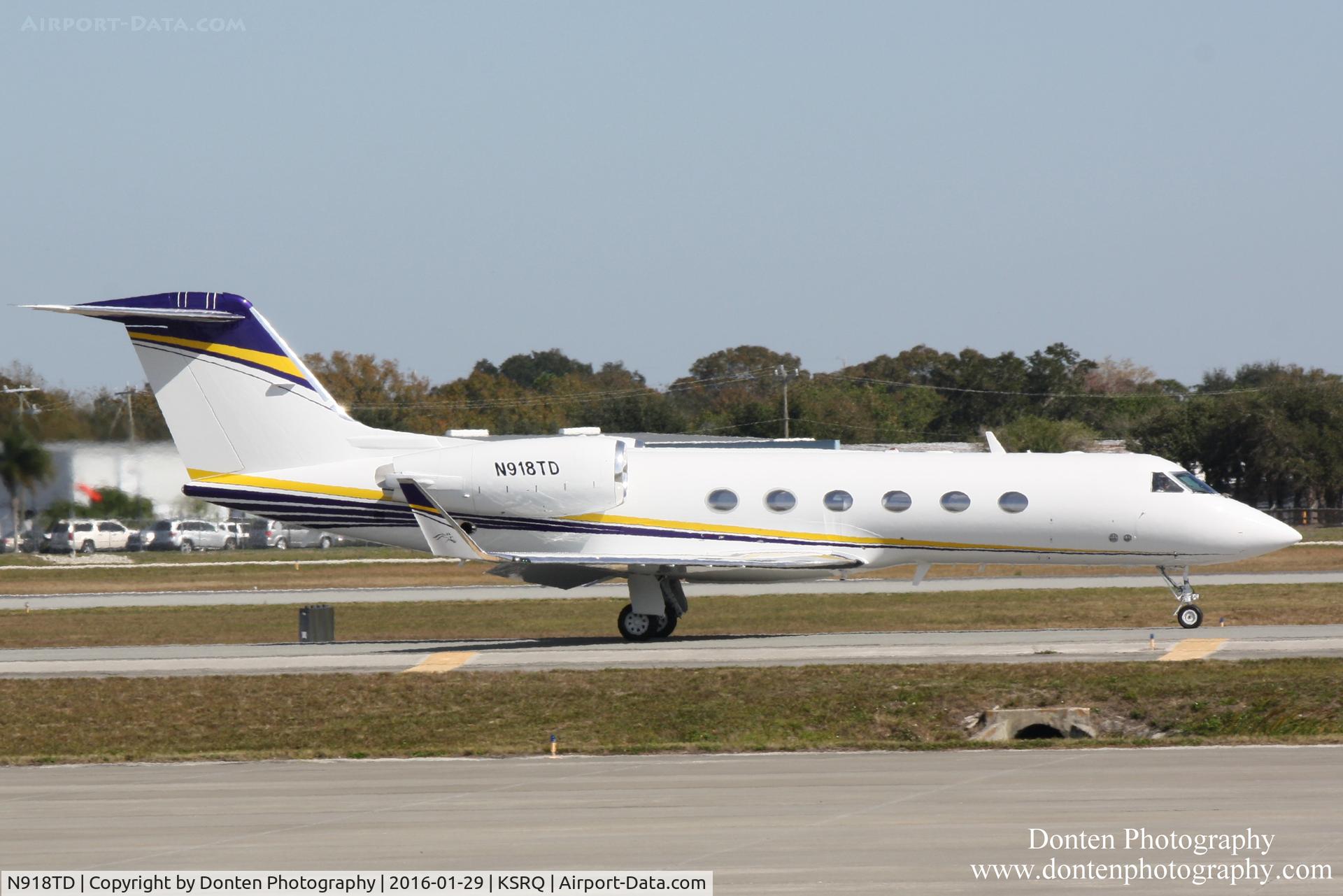 N918TD, 2002 Gulfstream Aerospace G-IV C/N 1499, Gulfstrean IV (N918TD) departs Sarasota-Bradenton International Airport enroute to Republic Airport