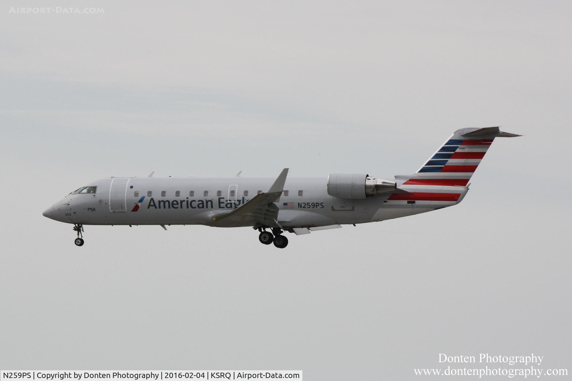 N259PS, 2004 Bombardier CRJ-200ER (CL-600-2B19) C/N 7945, American Flight 5139 operated by PSA (N259PS) arrives at Sarasota-Bradenton International Airport following flight from Charlotte-Douglas International Airport