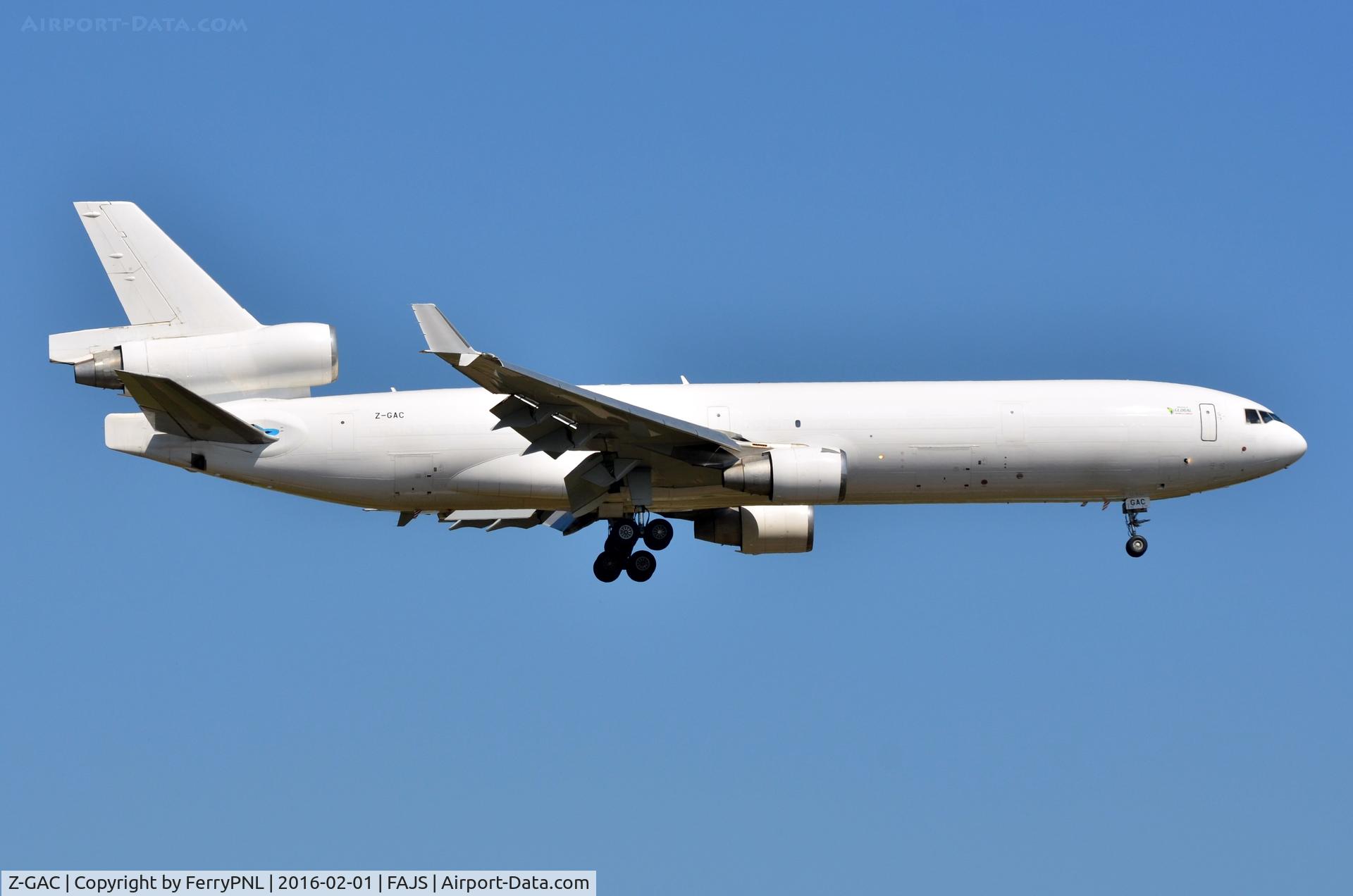 Z-GAC, 1998 McDonnell Douglas MD-11F C/N 48756, Global MD11F landing after a short flight from Harare.
