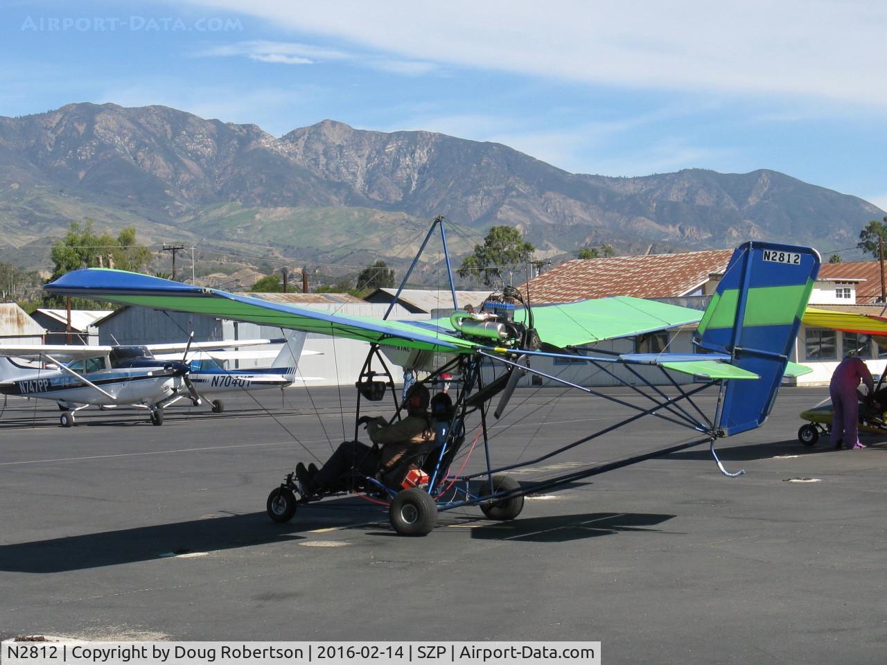 N2812, 2001 Eipper Quicksilver Sport II C/N 0001763, 2001 Eipper QUICKSILVER SPORT II, Rotax 503DCDI 52 Hp 2-stroke pusher Experimental ultralight, on transient ramp